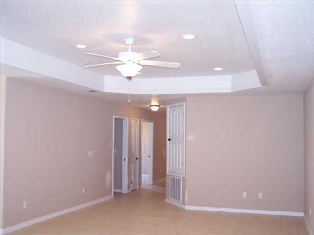 MAGNOLIAS OF MARY ESTHER - Residential Lease