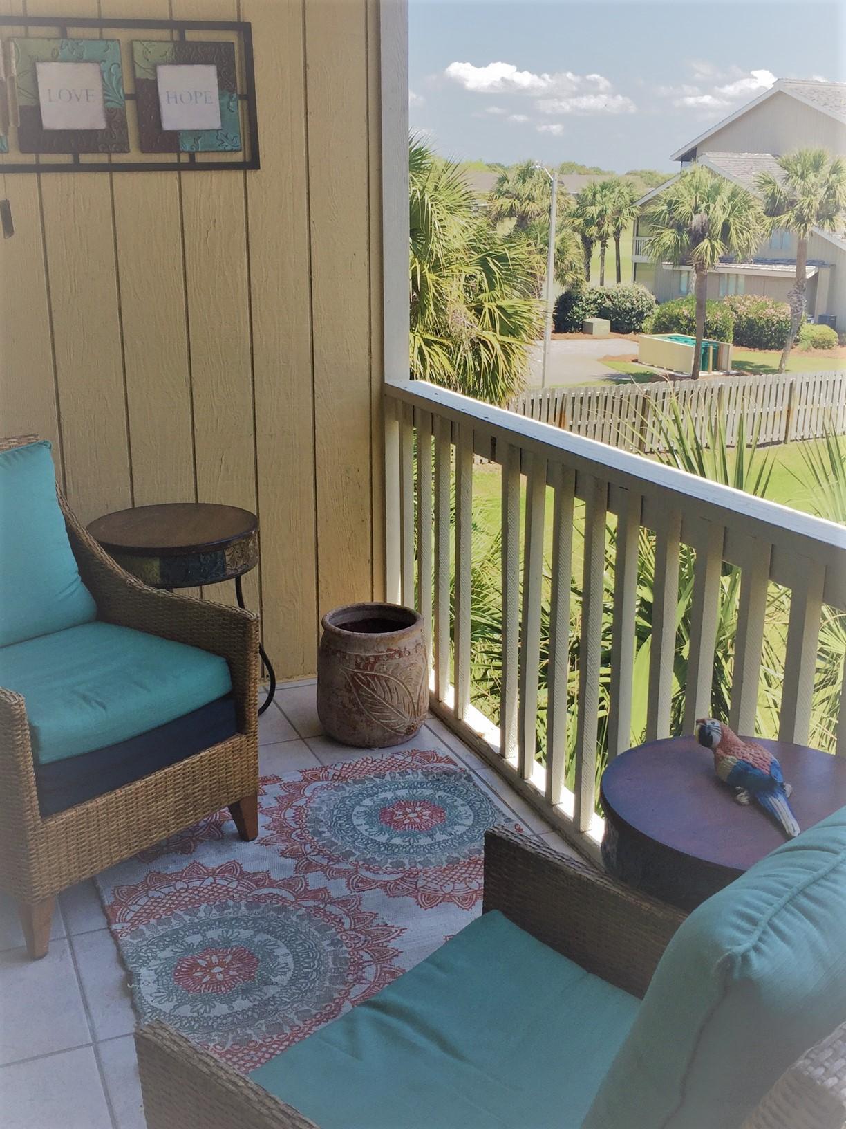 LAKEVIEW CONDO - Residential