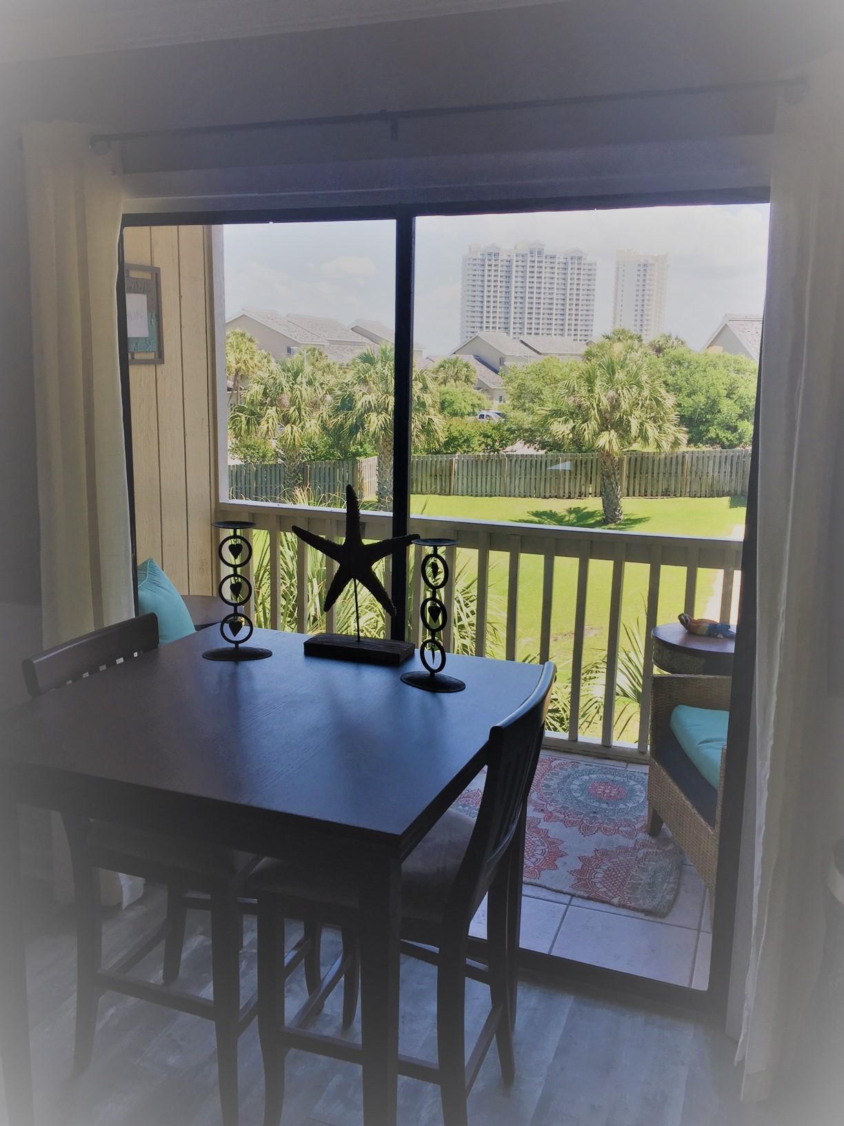 LAKEVIEW CONDO - Residential