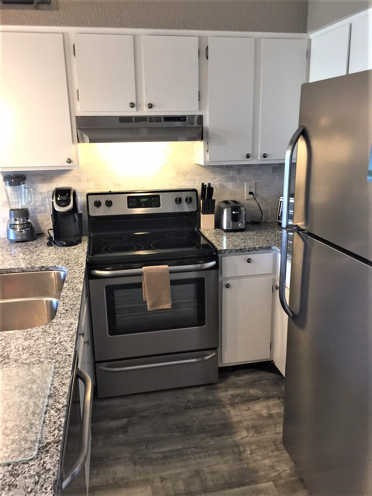 LAKEVIEW CONDO - Residential