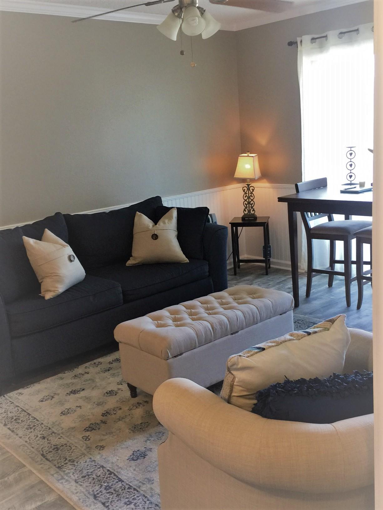 LAKEVIEW CONDO - Residential