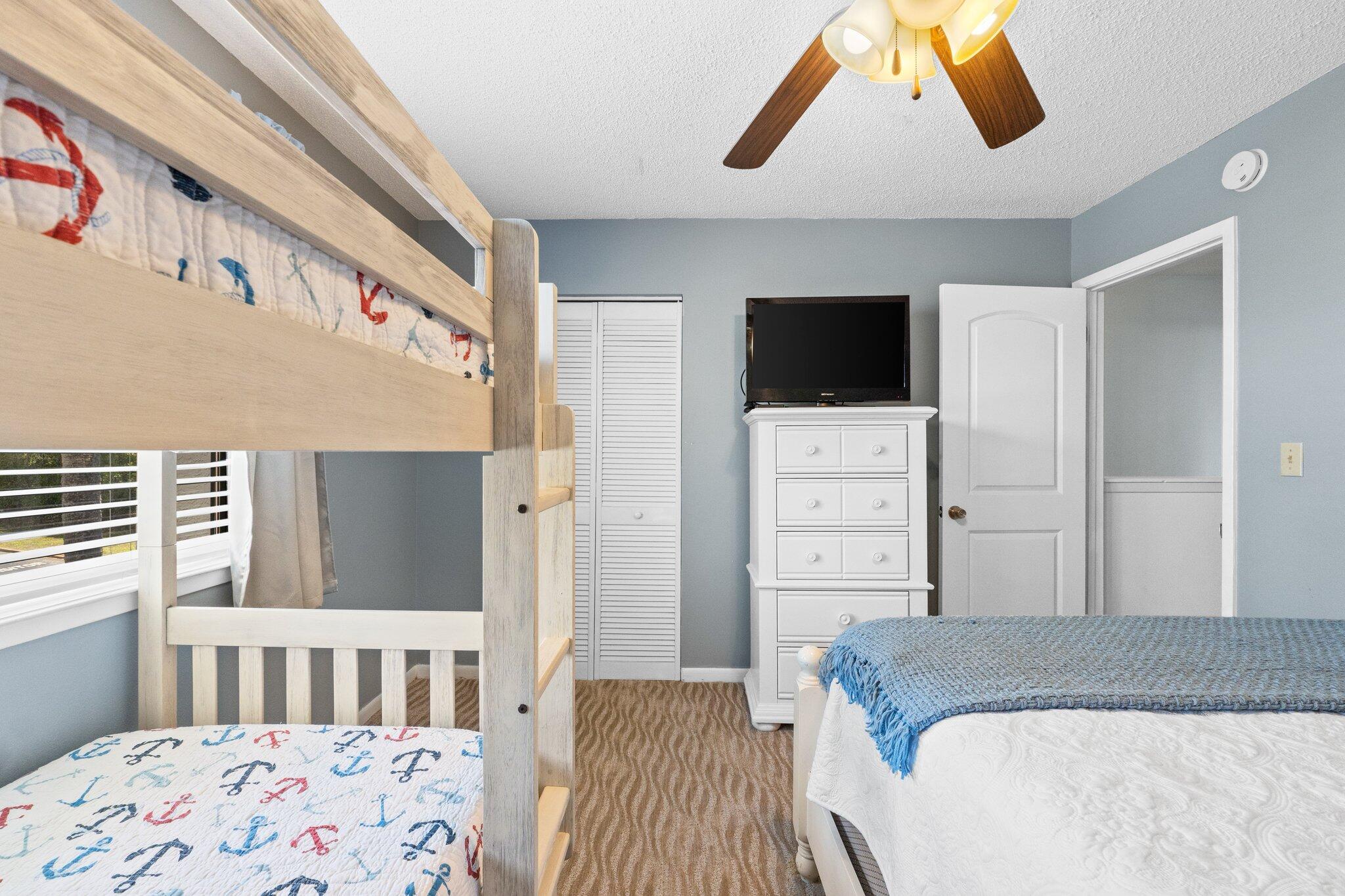 PORTSIDE CONDO - Residential