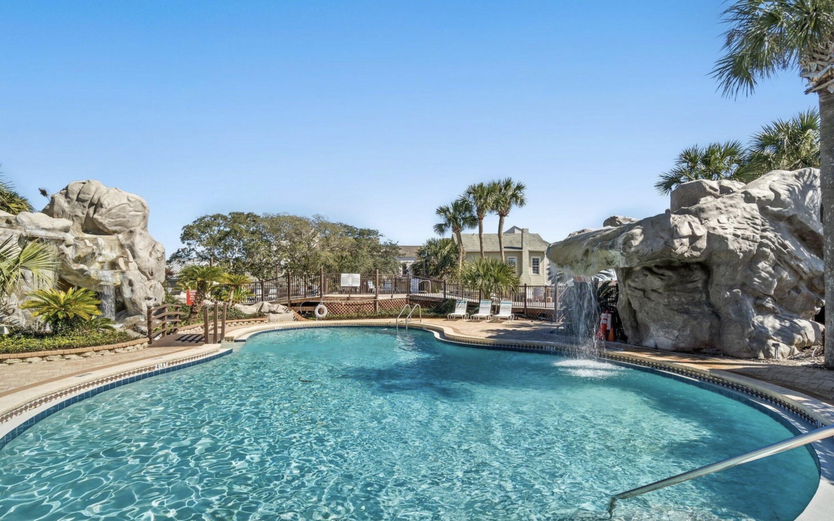 PORTSIDE CONDO - Residential