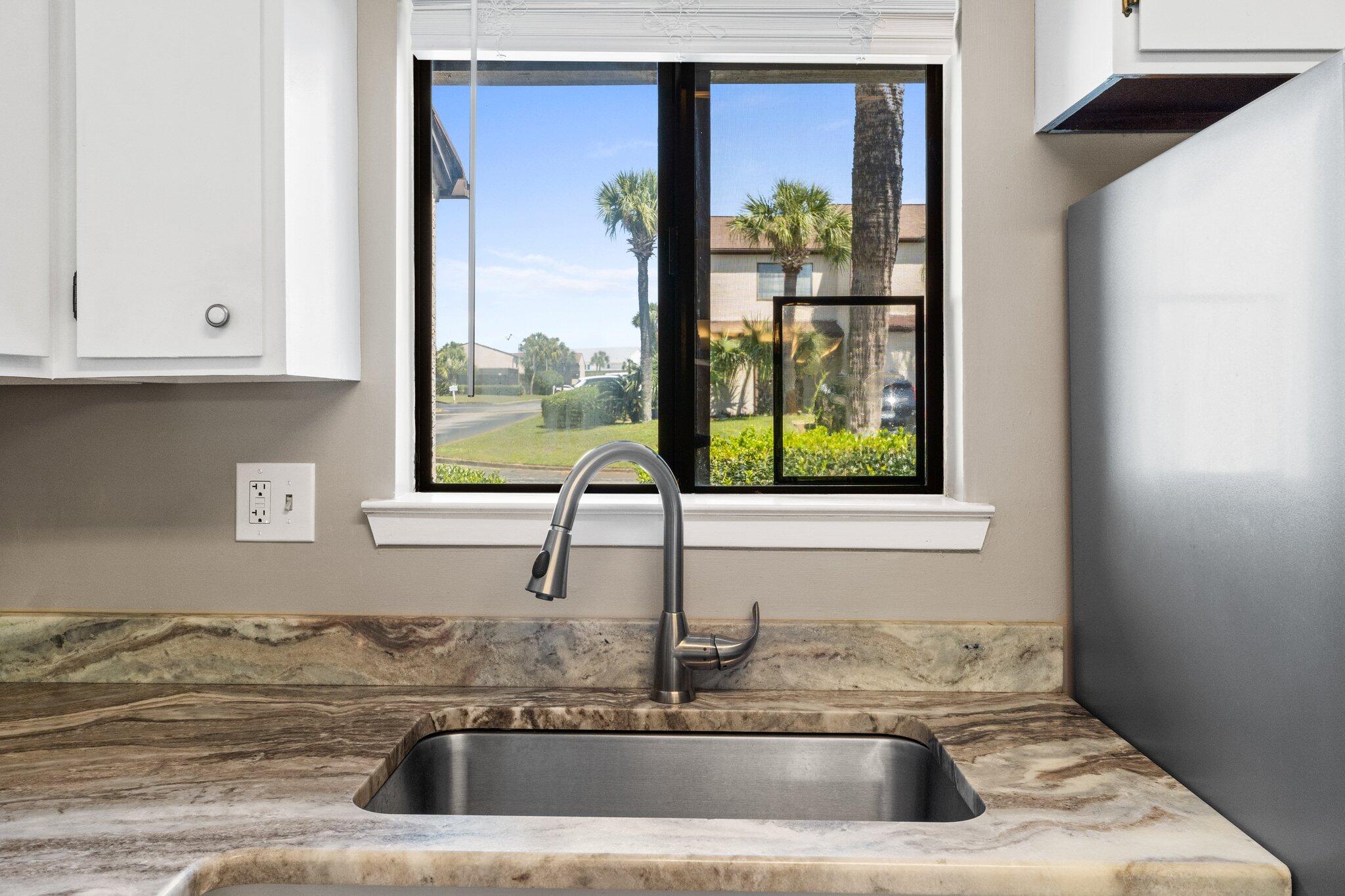 PORTSIDE CONDO - Residential