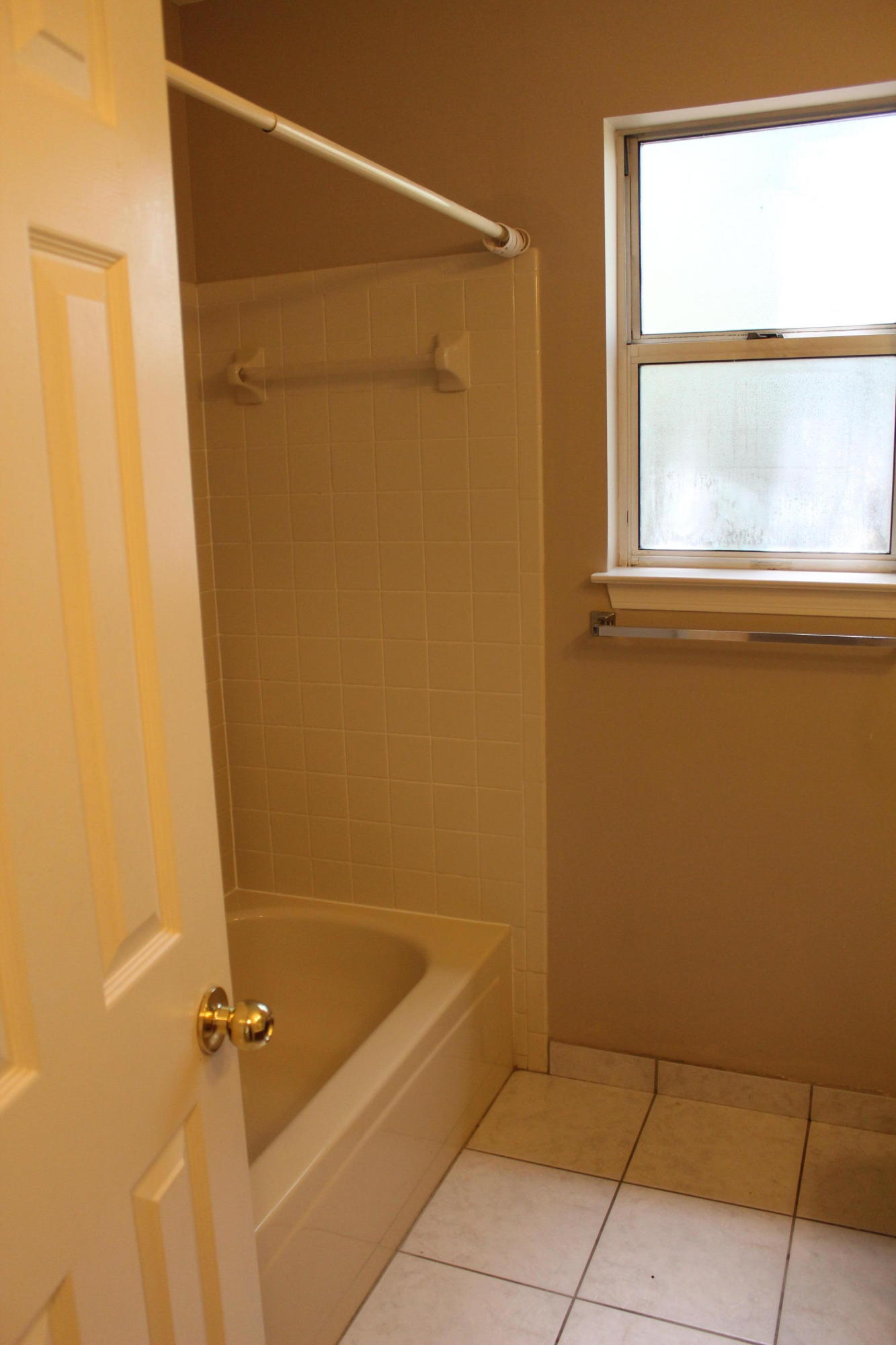 SHOAL CREEK MANOR - Residential