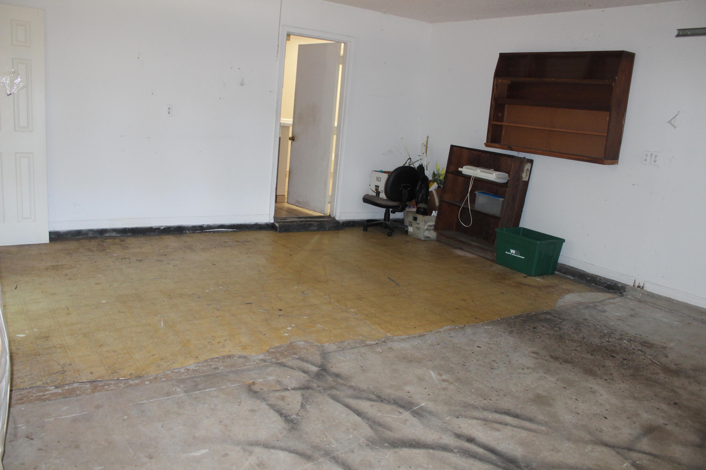 SHOAL CREEK MANOR - Residential