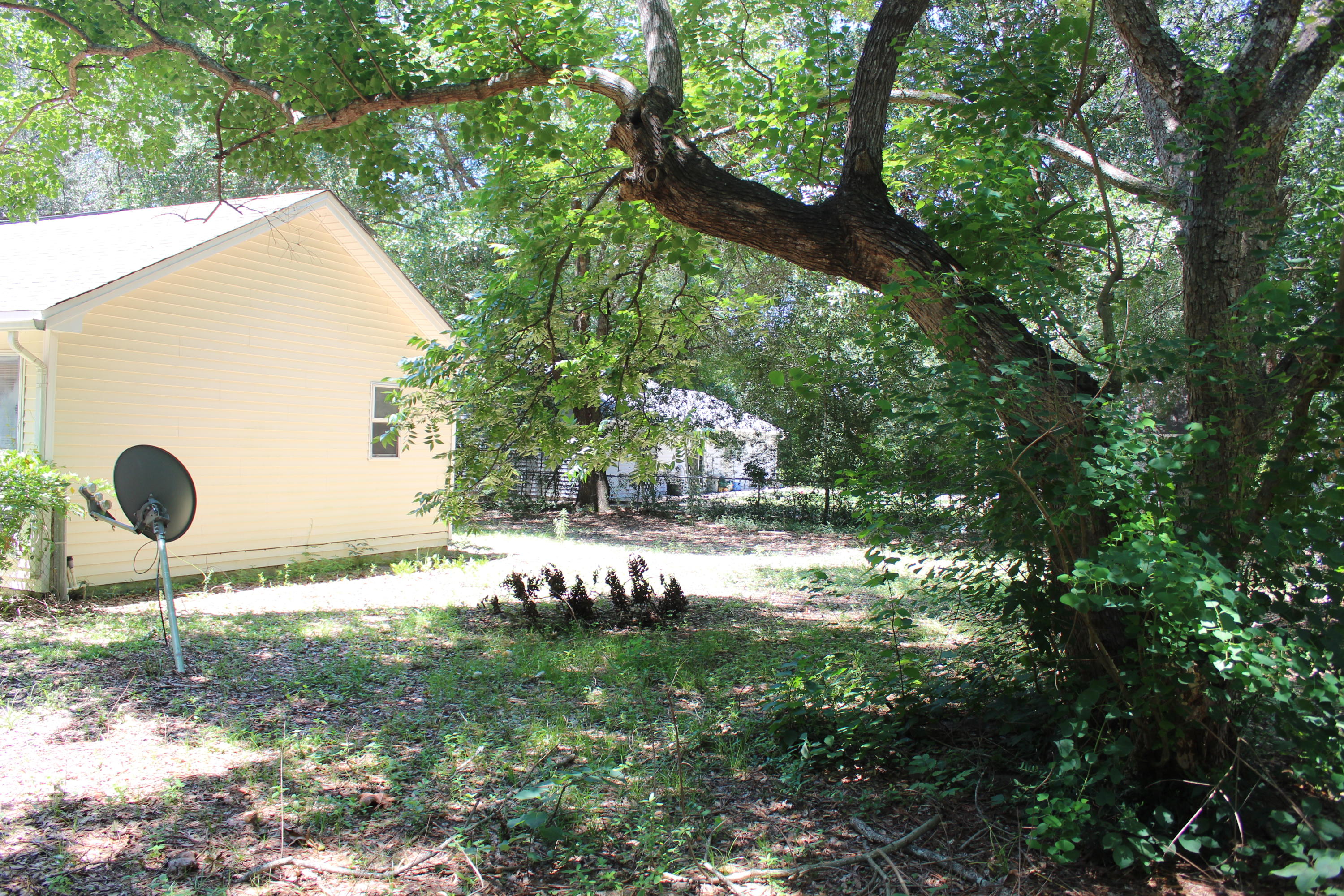 SHOAL CREEK MANOR - Residential