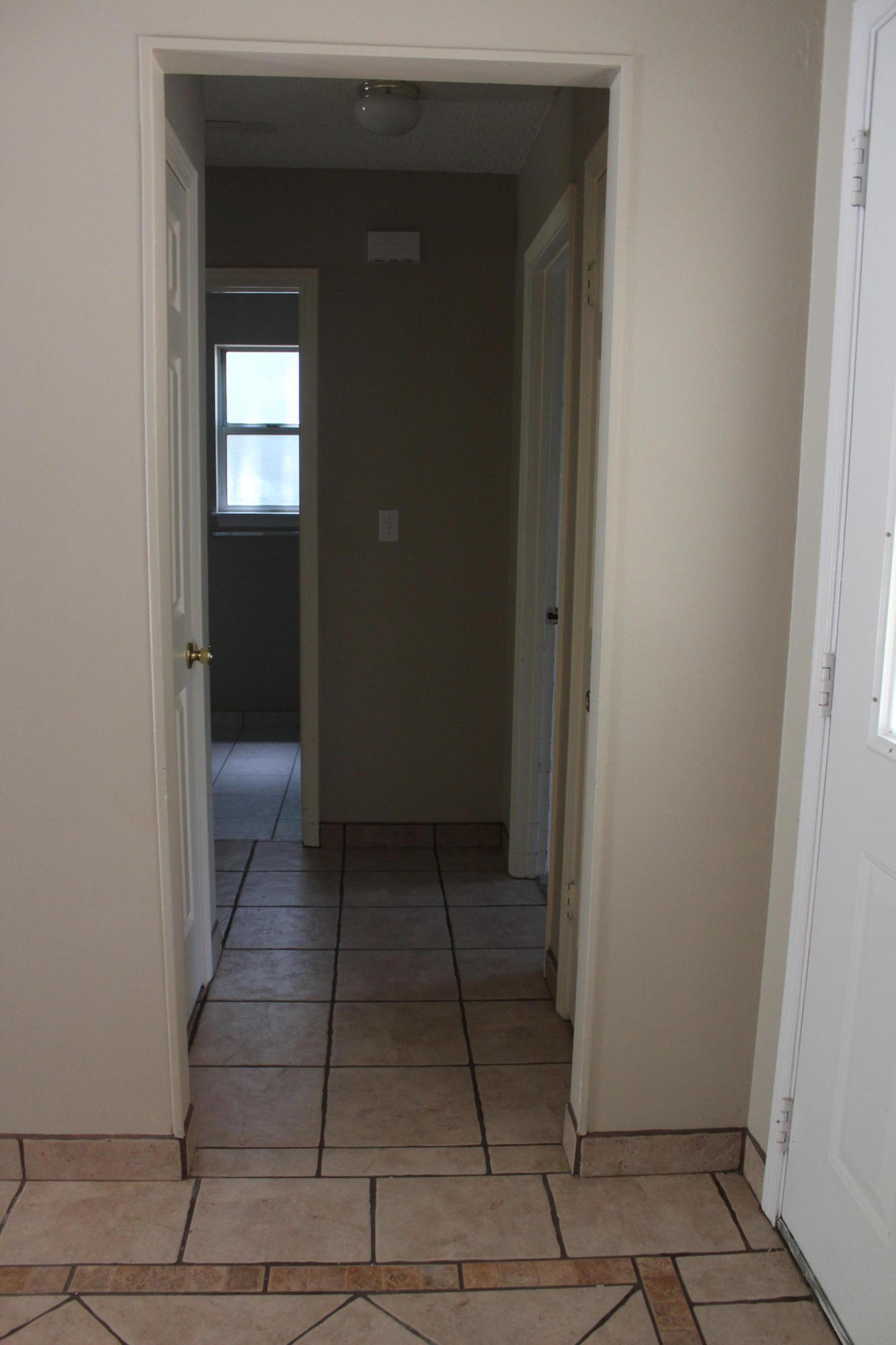 SHOAL CREEK MANOR - Residential