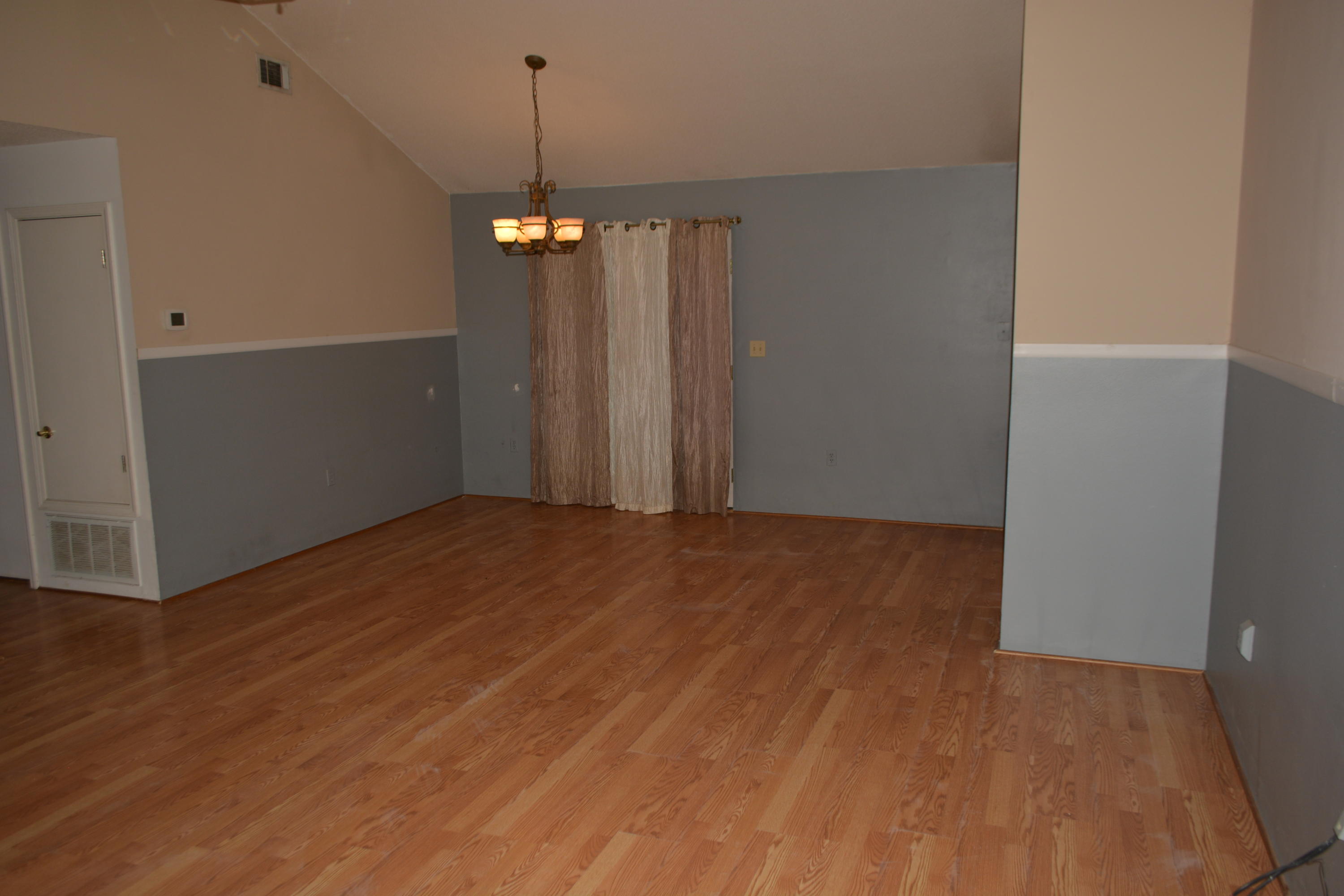 SHOAL CREEK MANOR WEST - Residential