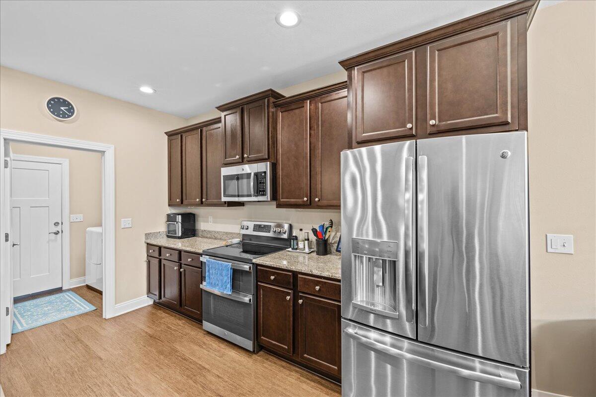 Cross Creek Estates - Residential