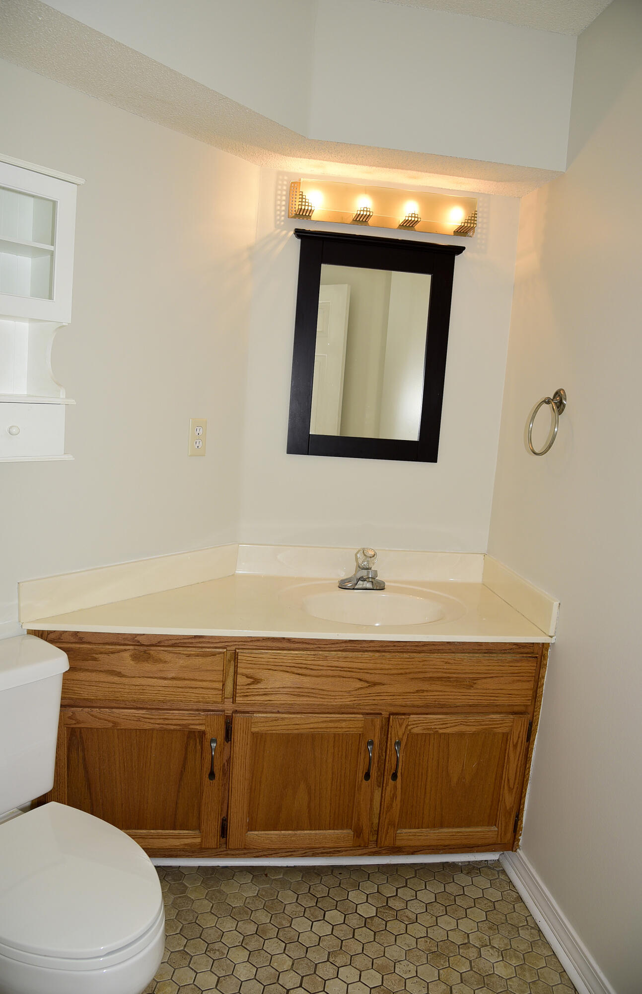 PARKWOOD PLACE AT BLUEWATER BAY - Residential Lease