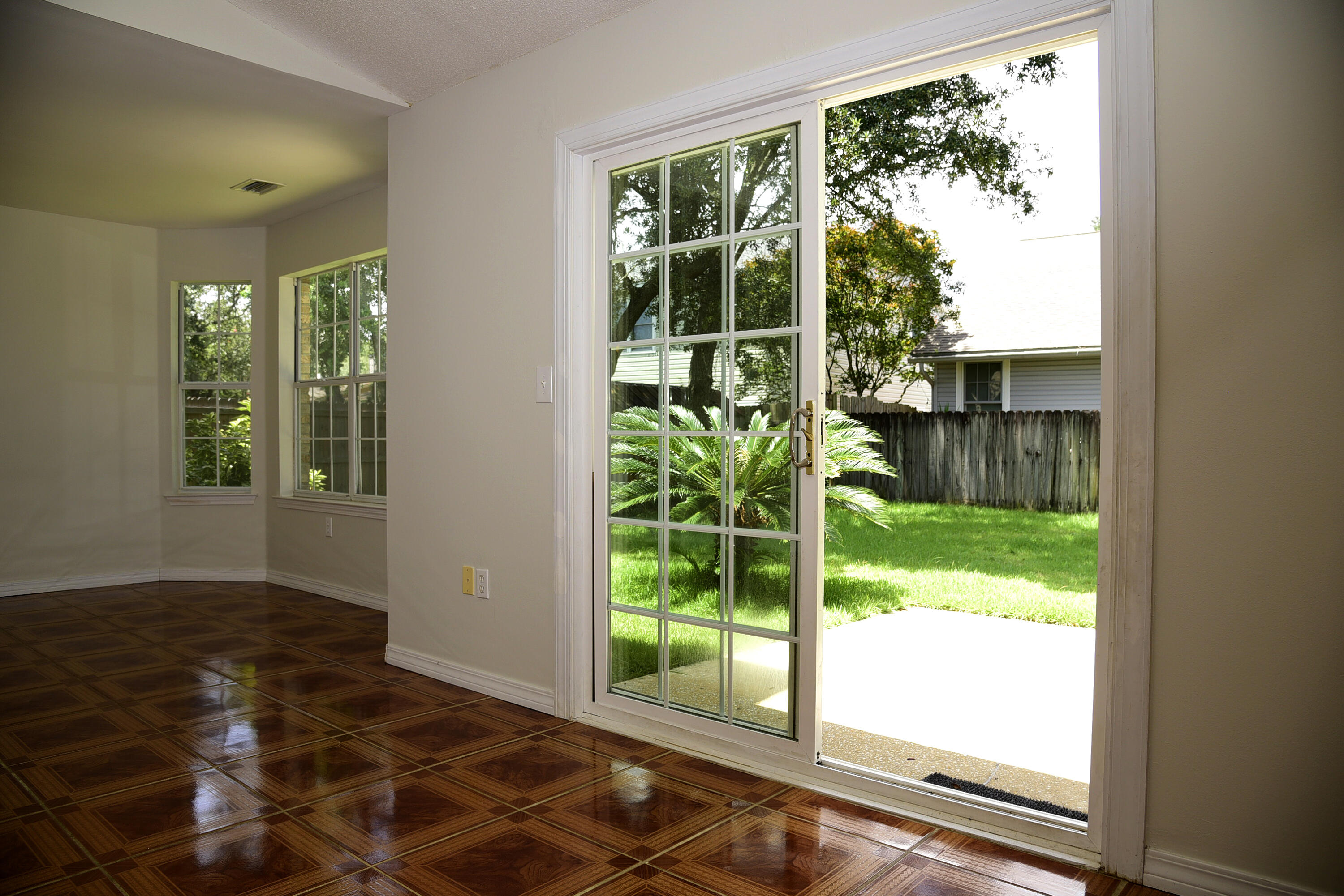 PARKWOOD PLACE AT BLUEWATER BAY - Residential Lease