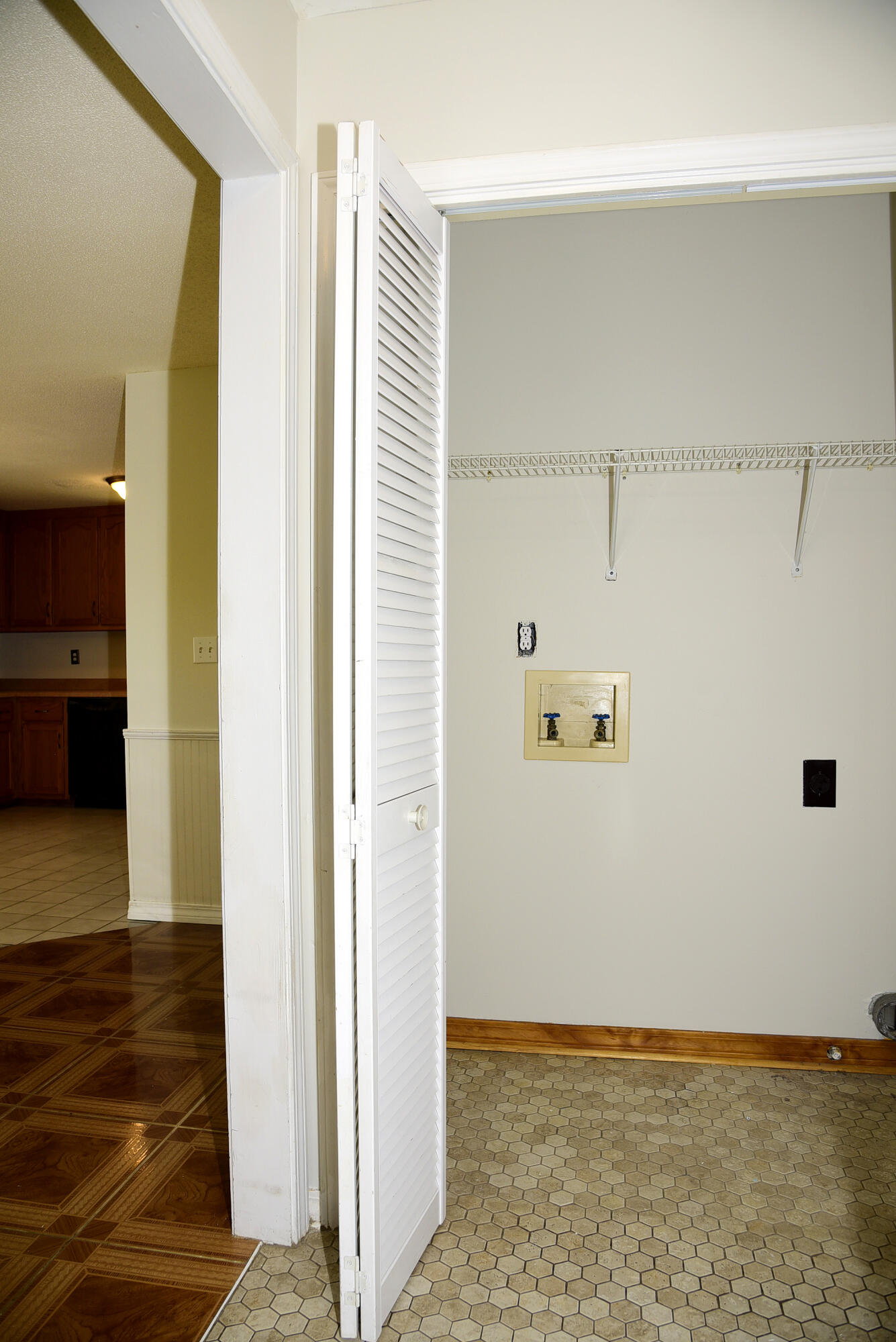 PARKWOOD PLACE AT BLUEWATER BAY - Residential Lease