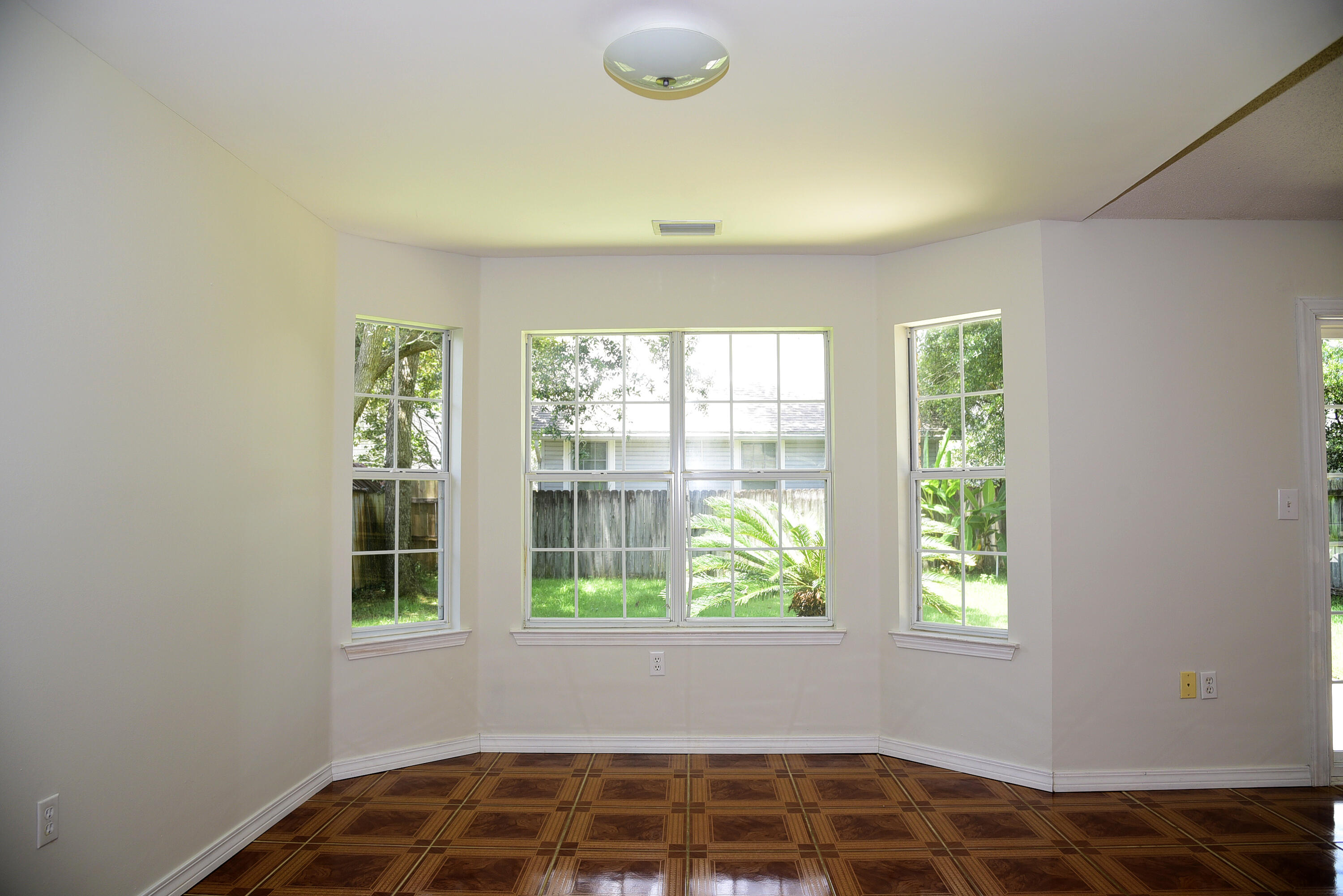 PARKWOOD PLACE AT BLUEWATER BAY - Residential Lease