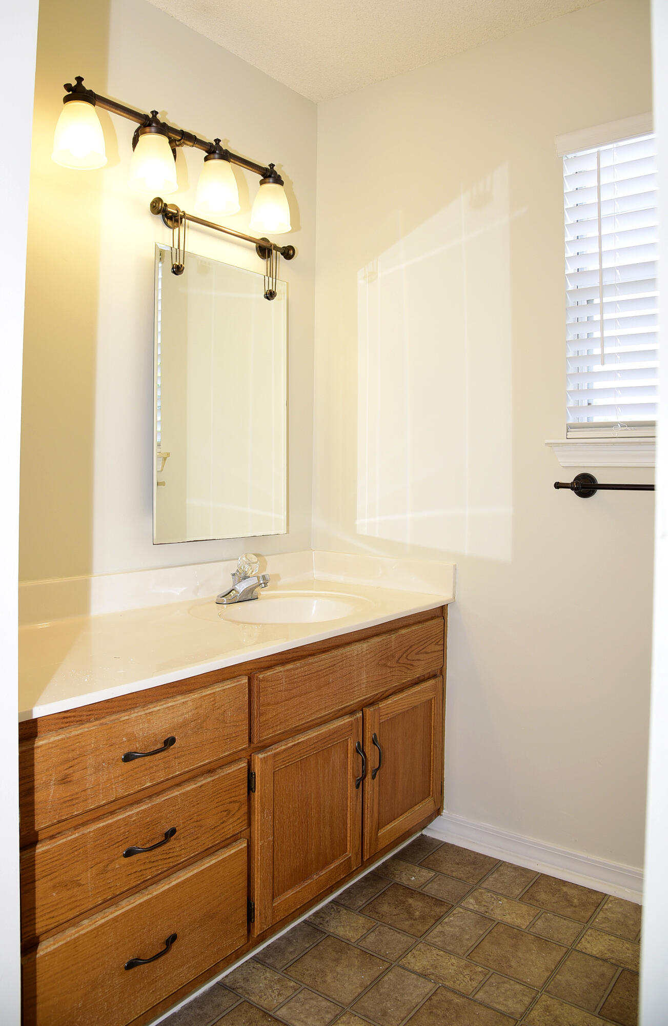 PARKWOOD PLACE AT BLUEWATER BAY - Residential Lease