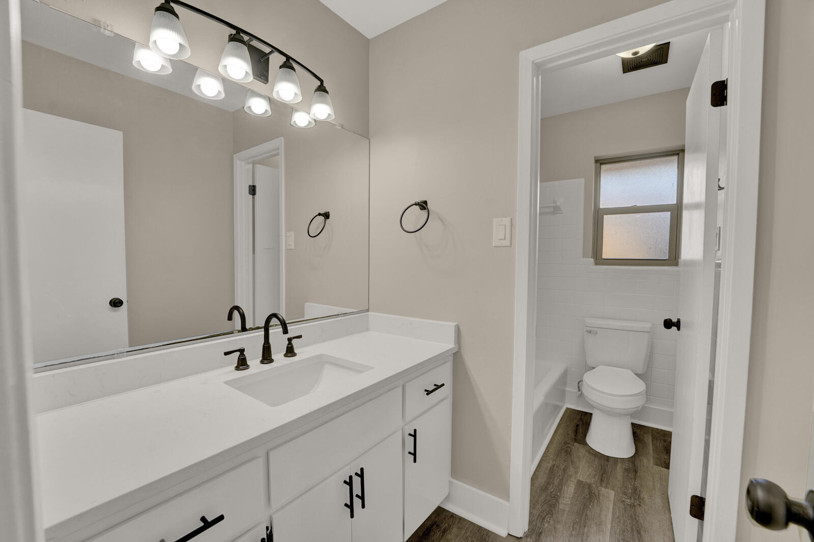 NICEVILLE (222200.00) - Residential