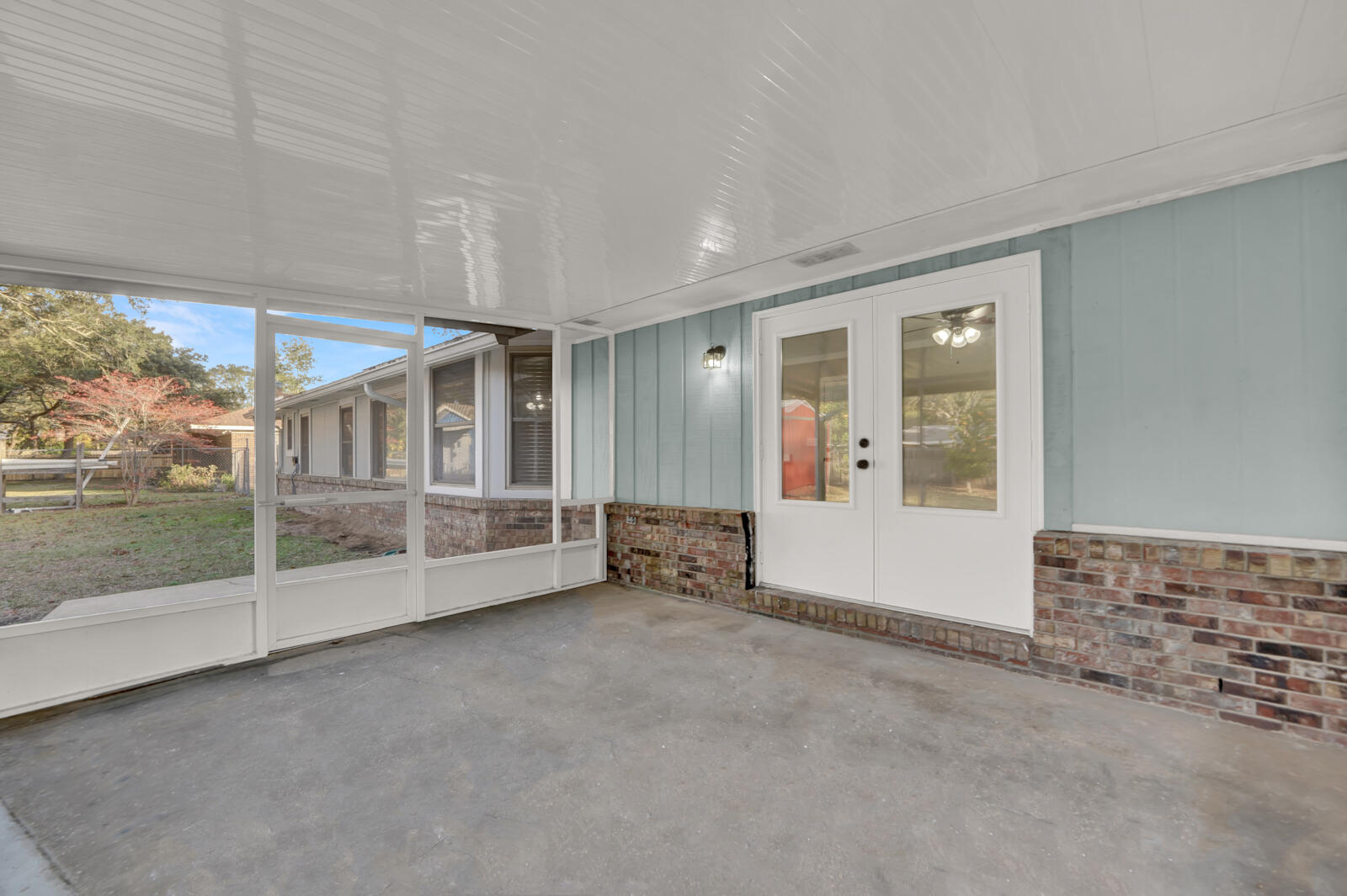 NICEVILLE (222200.00) - Residential