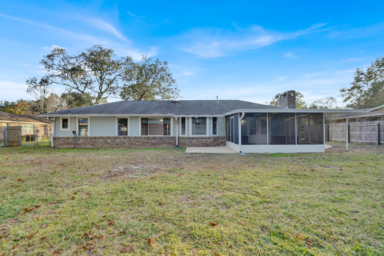 NICEVILLE (222200.00) - Residential