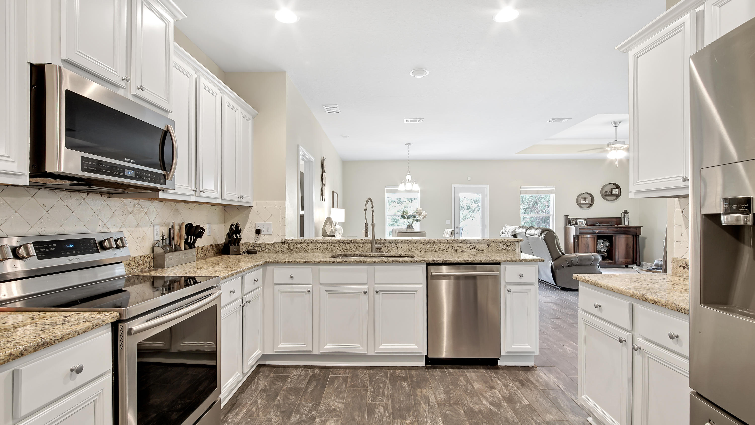 HAMMOCK BAY - Residential