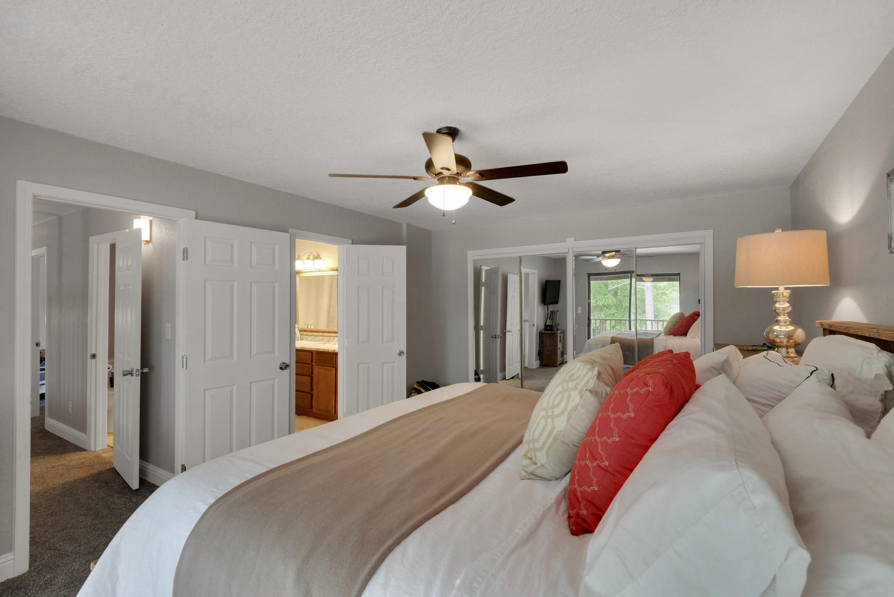 PINEWOOD ESTATES - Residential