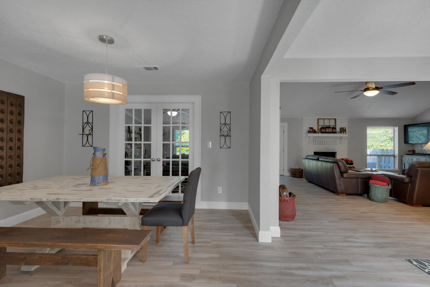 PINEWOOD ESTATES - Residential