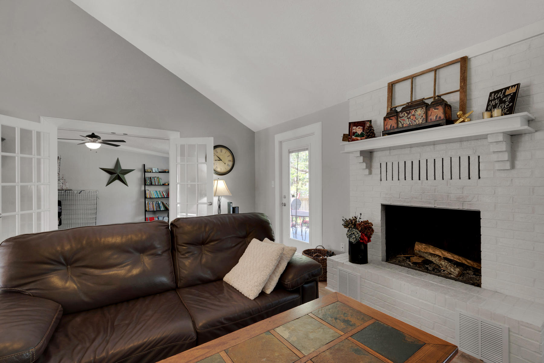 PINEWOOD ESTATES - Residential