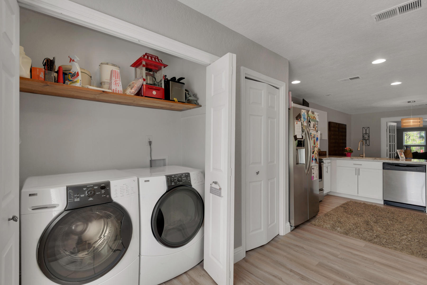 PINEWOOD ESTATES - Residential