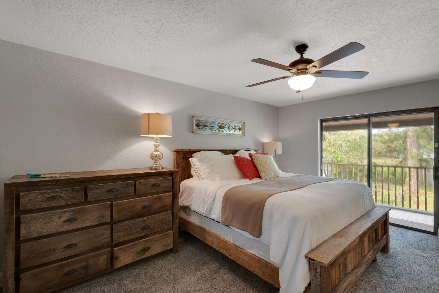 PINEWOOD ESTATES - Residential