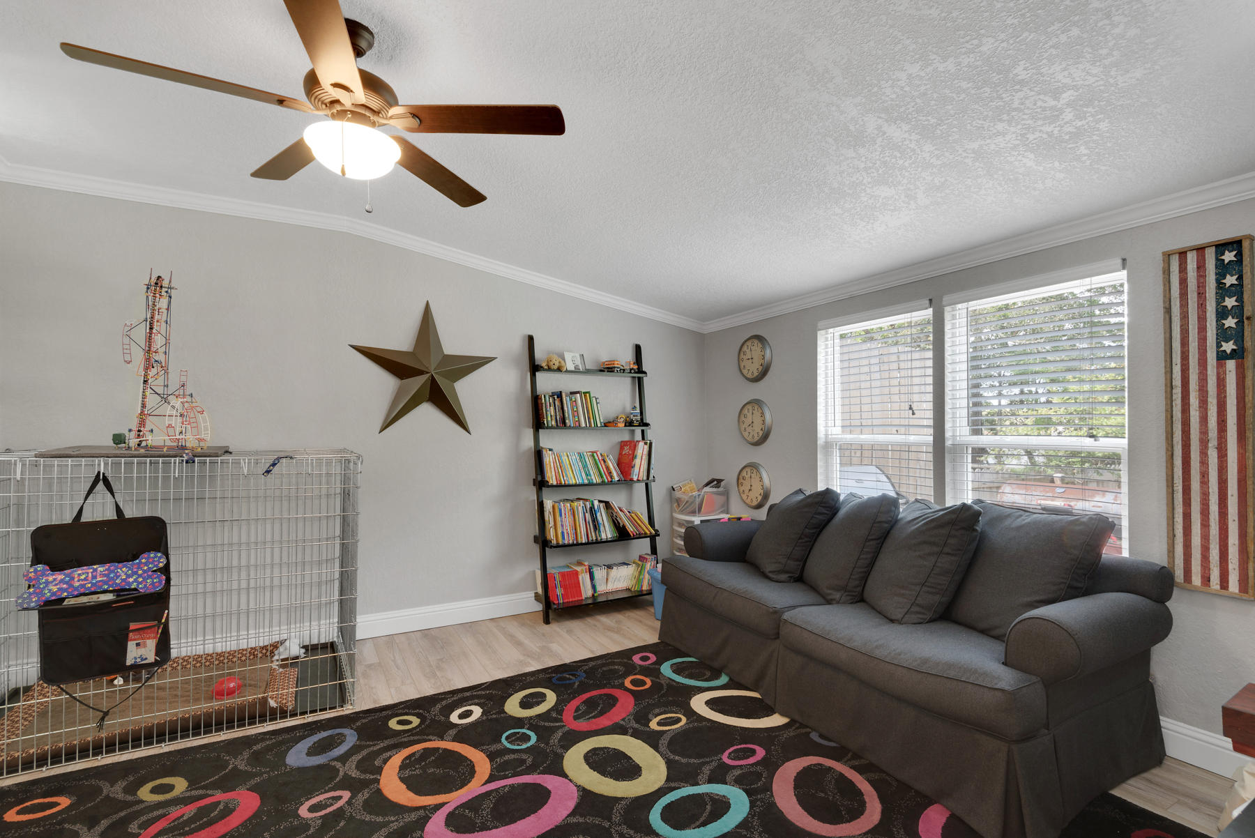 PINEWOOD ESTATES - Residential