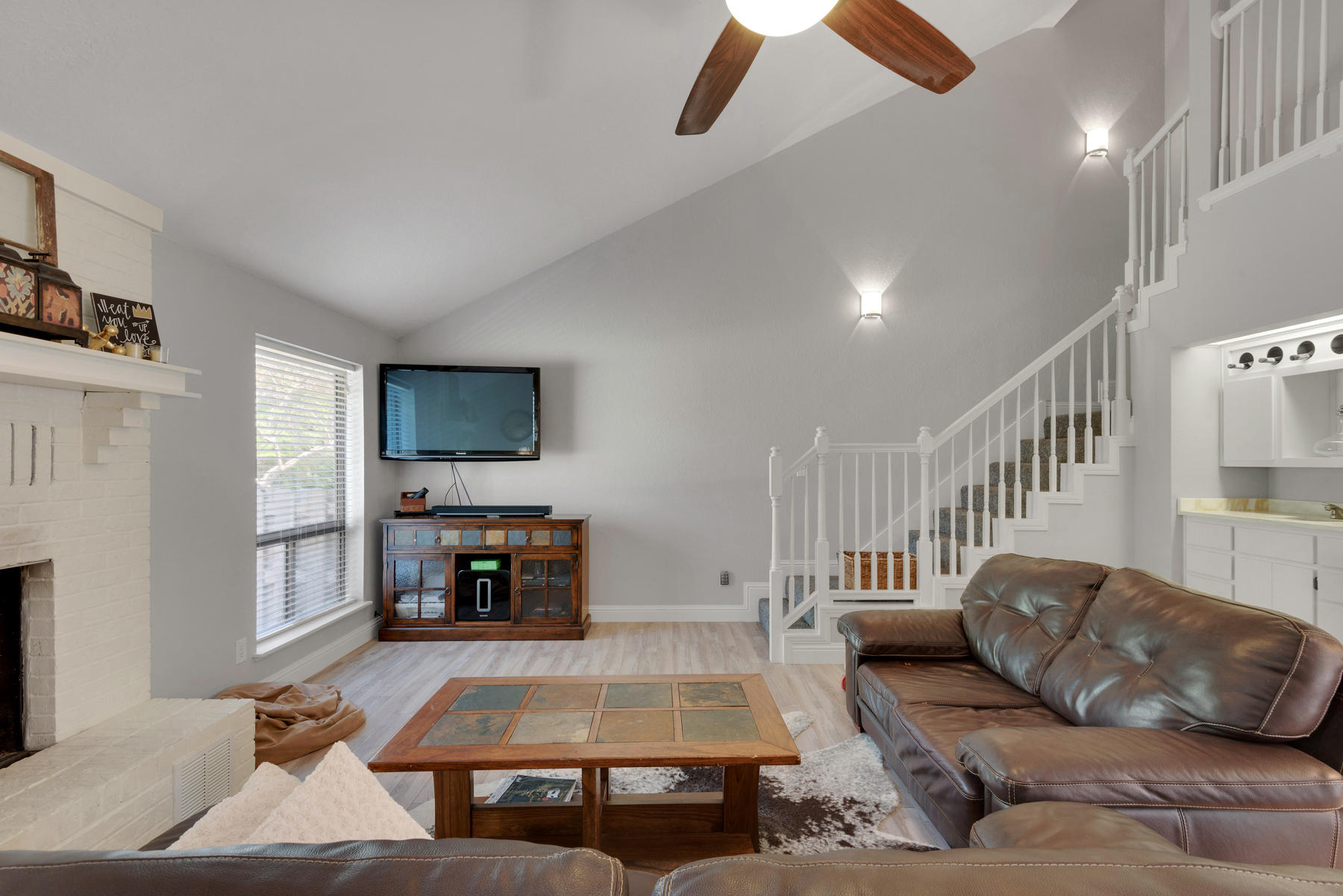 PINEWOOD ESTATES - Residential