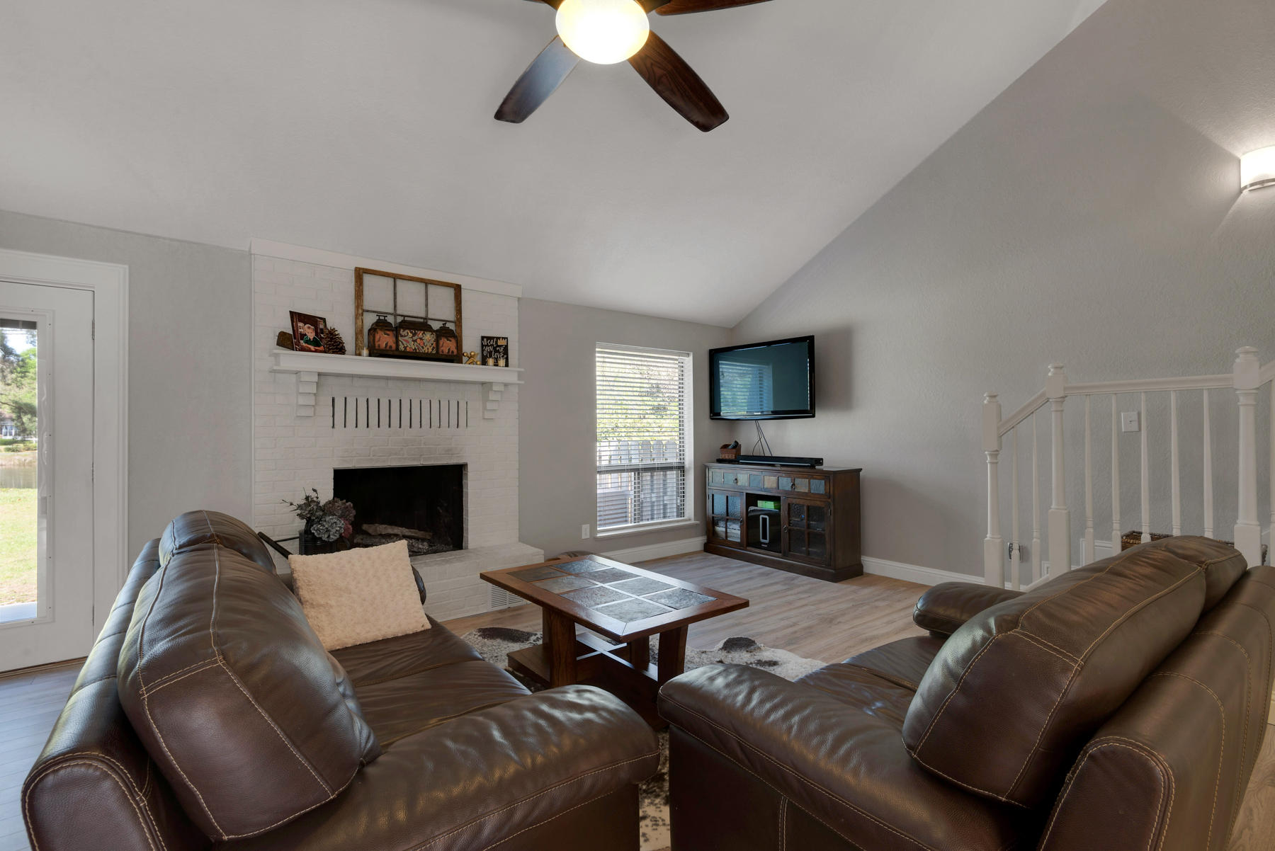 PINEWOOD ESTATES - Residential