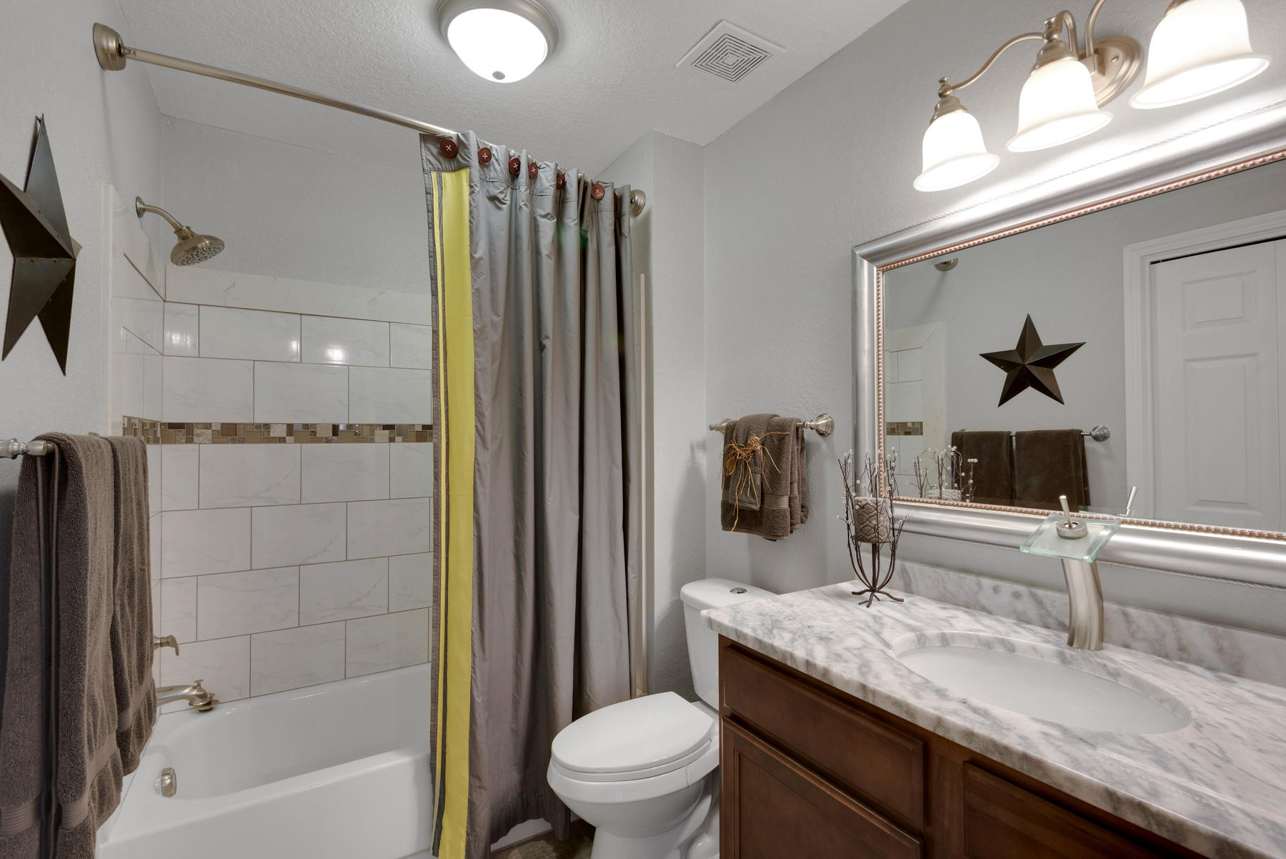 PINEWOOD ESTATES - Residential