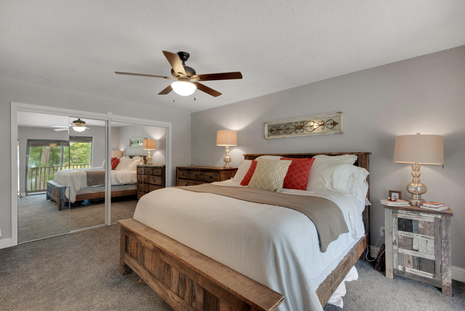 PINEWOOD ESTATES - Residential