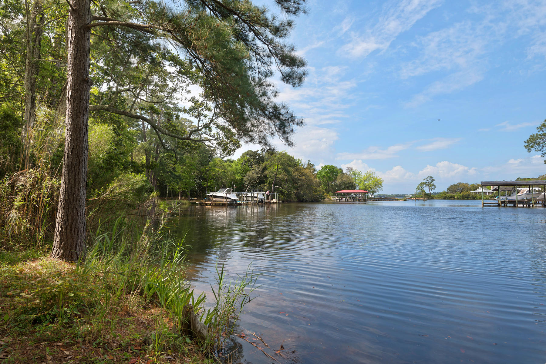 PINEWOOD ESTATES - Residential