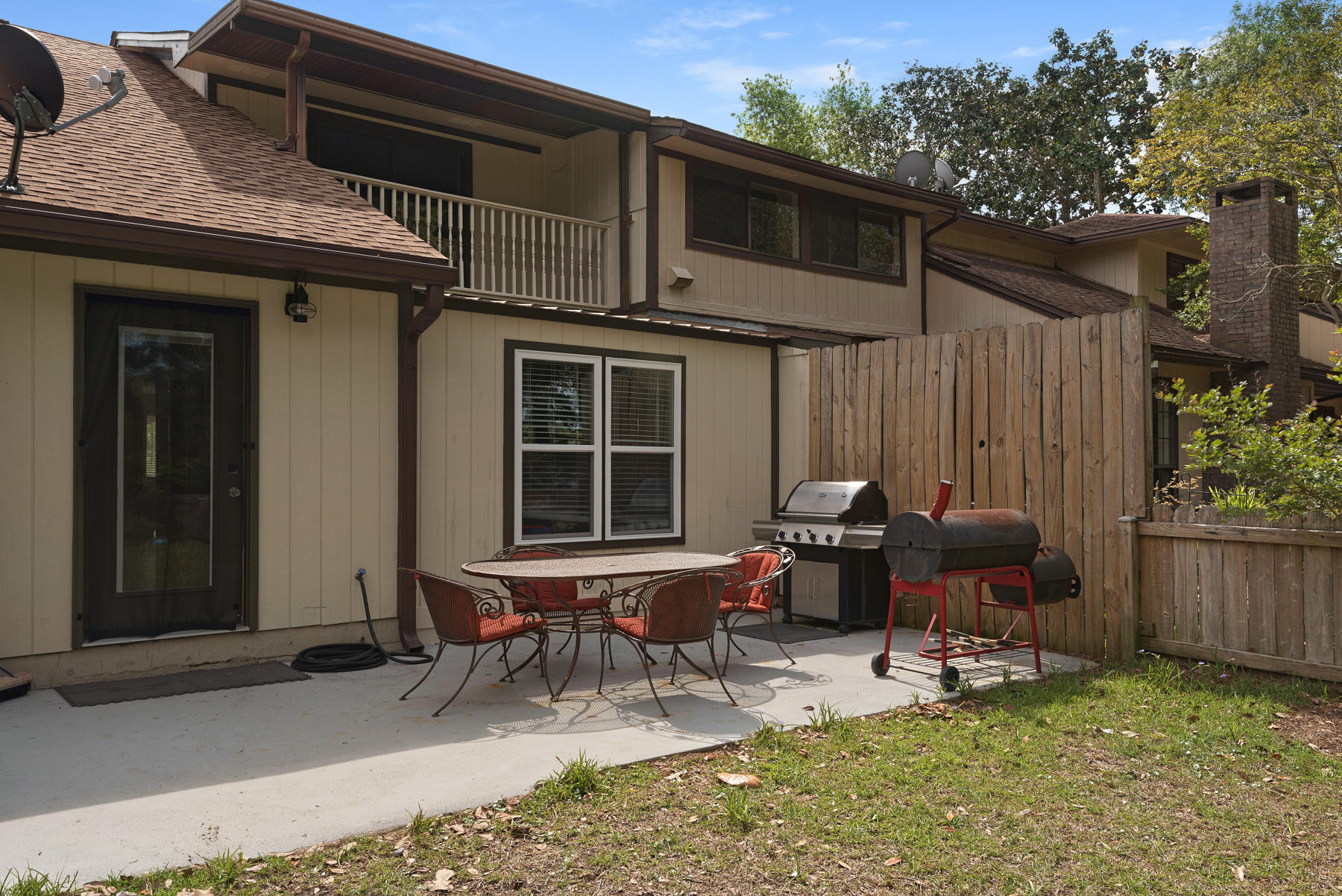 PINEWOOD ESTATES - Residential