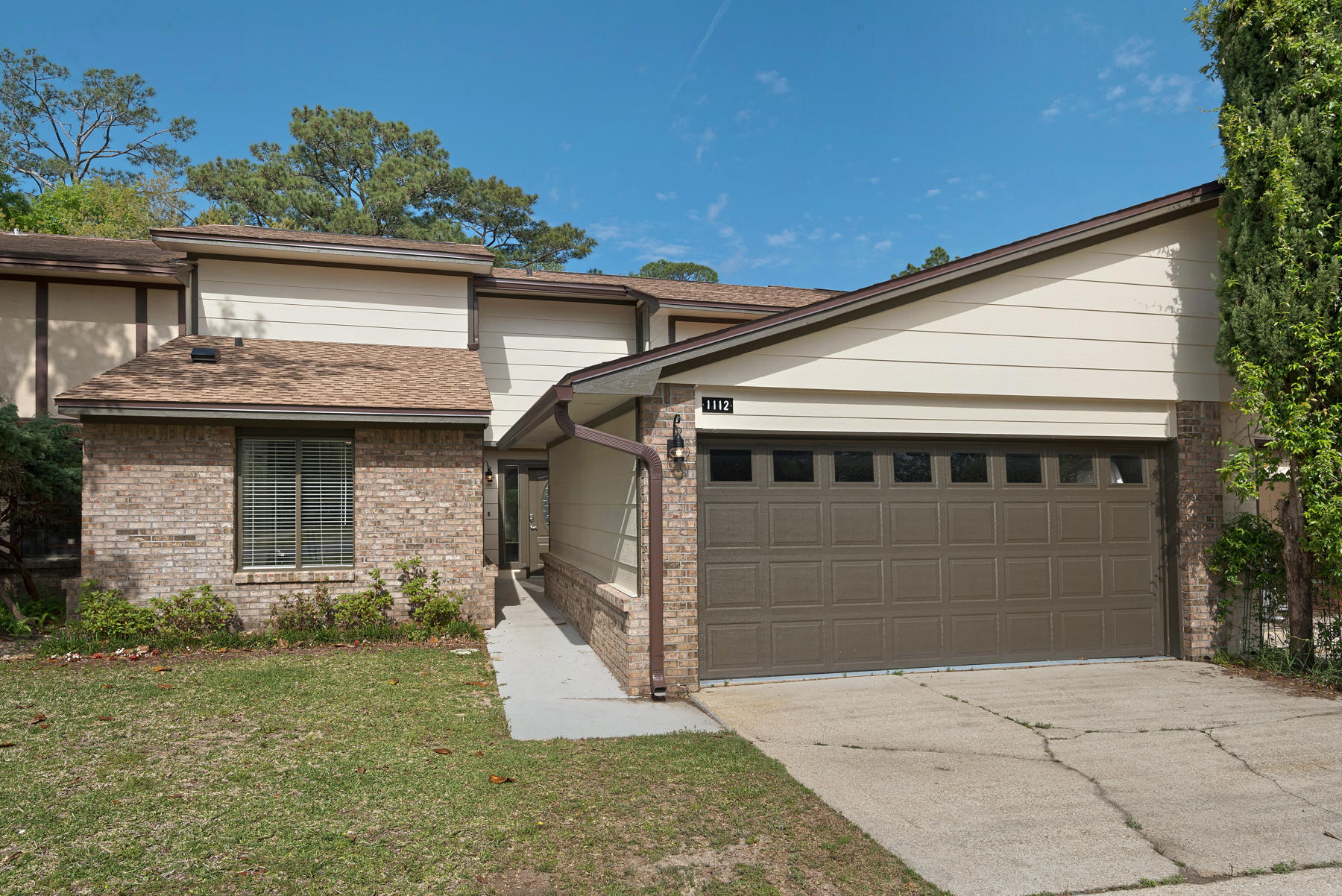 PINEWOOD ESTATES - Residential