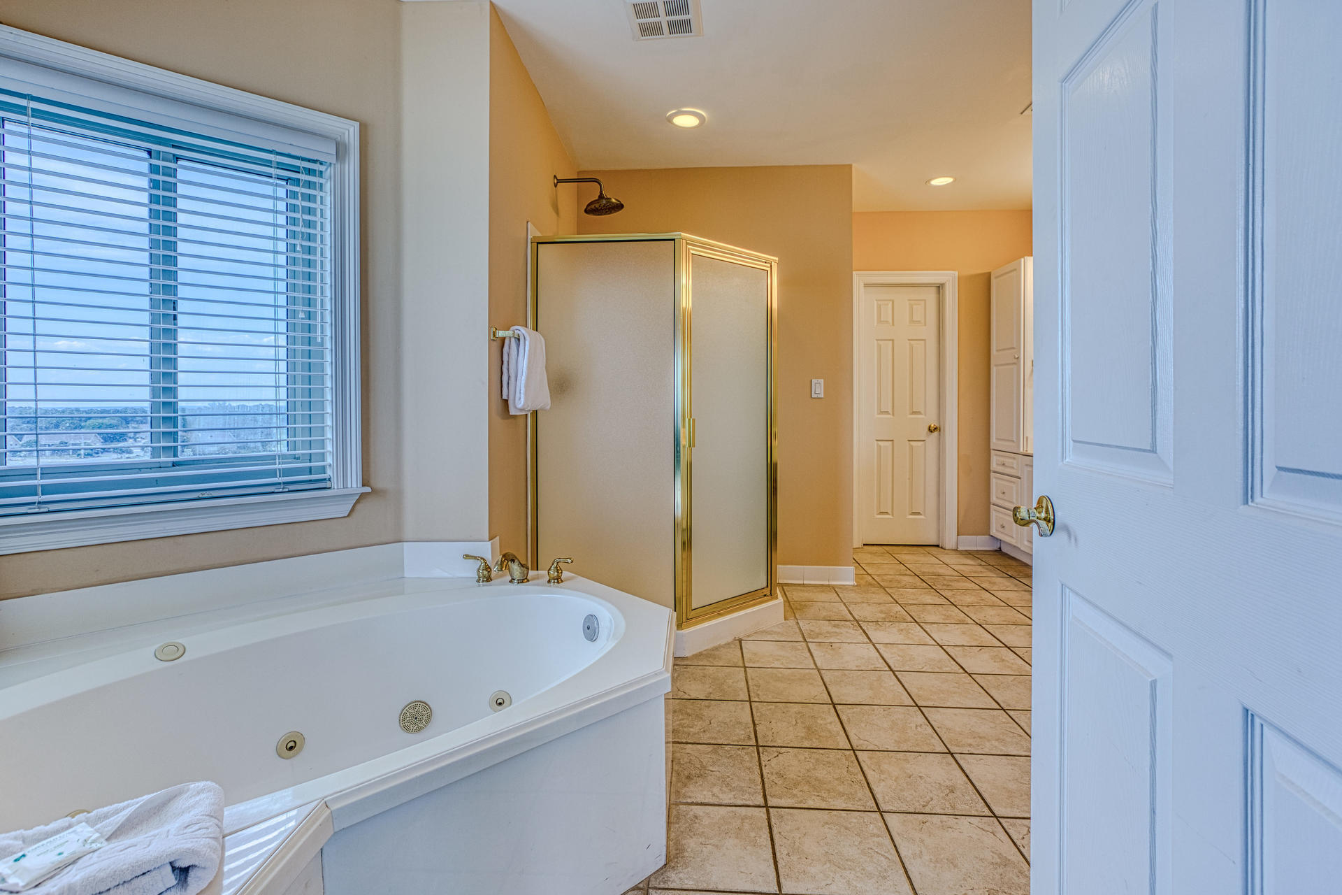 EMPRESS - Residential