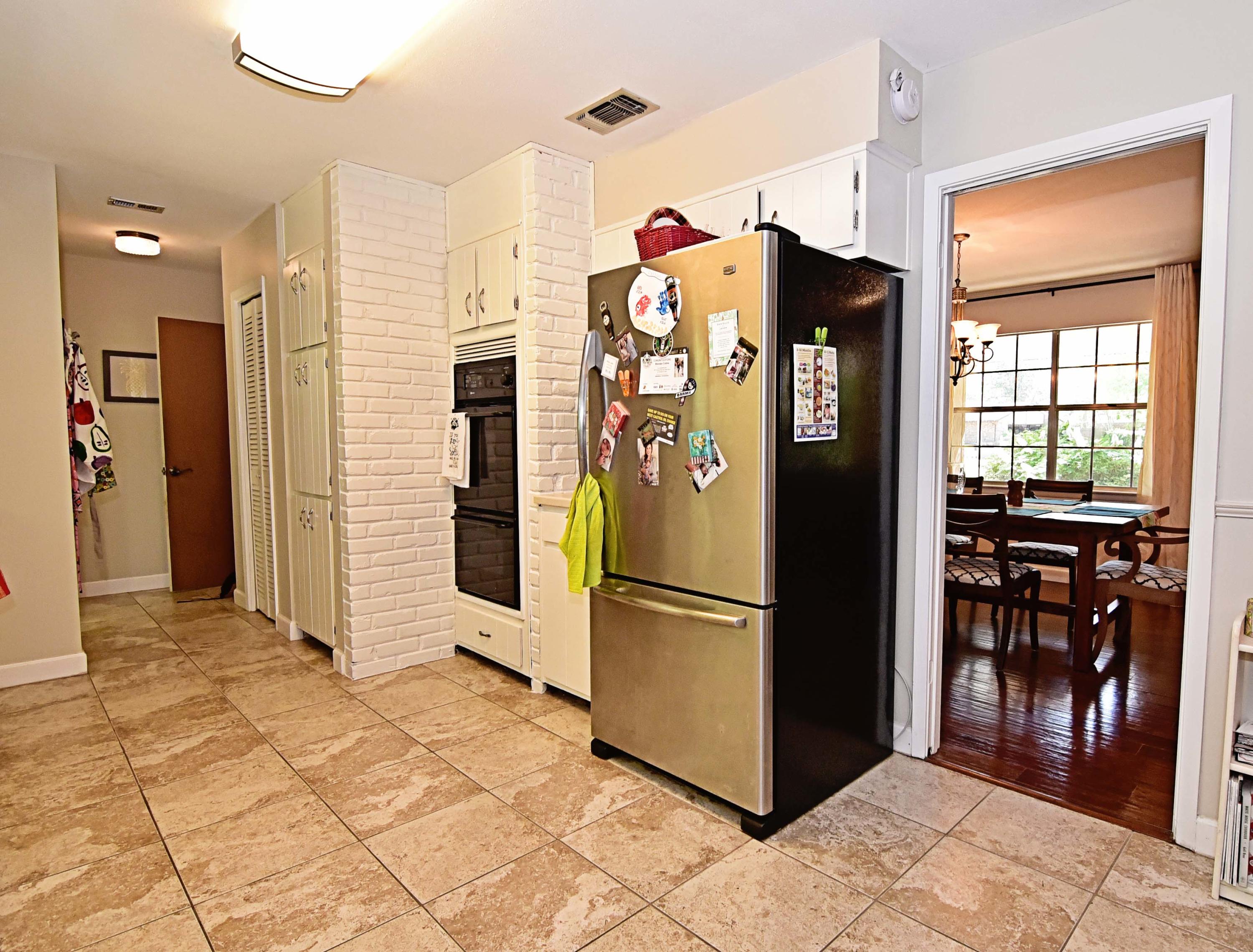 ROCKY BAYOU COUNTRY CLUB ESTATES 1 - Residential