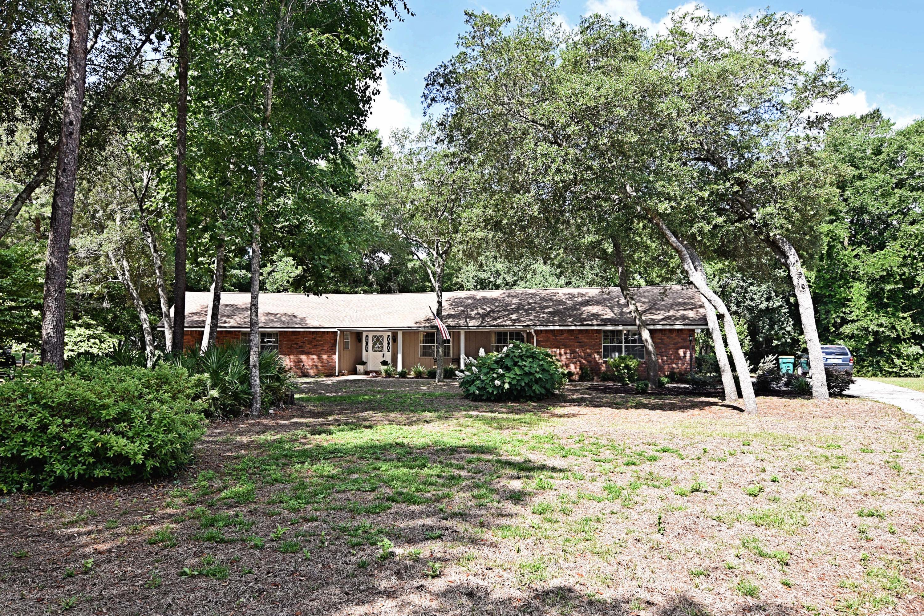 ROCKY BAYOU COUNTRY CLUB ESTATES 1 - Residential