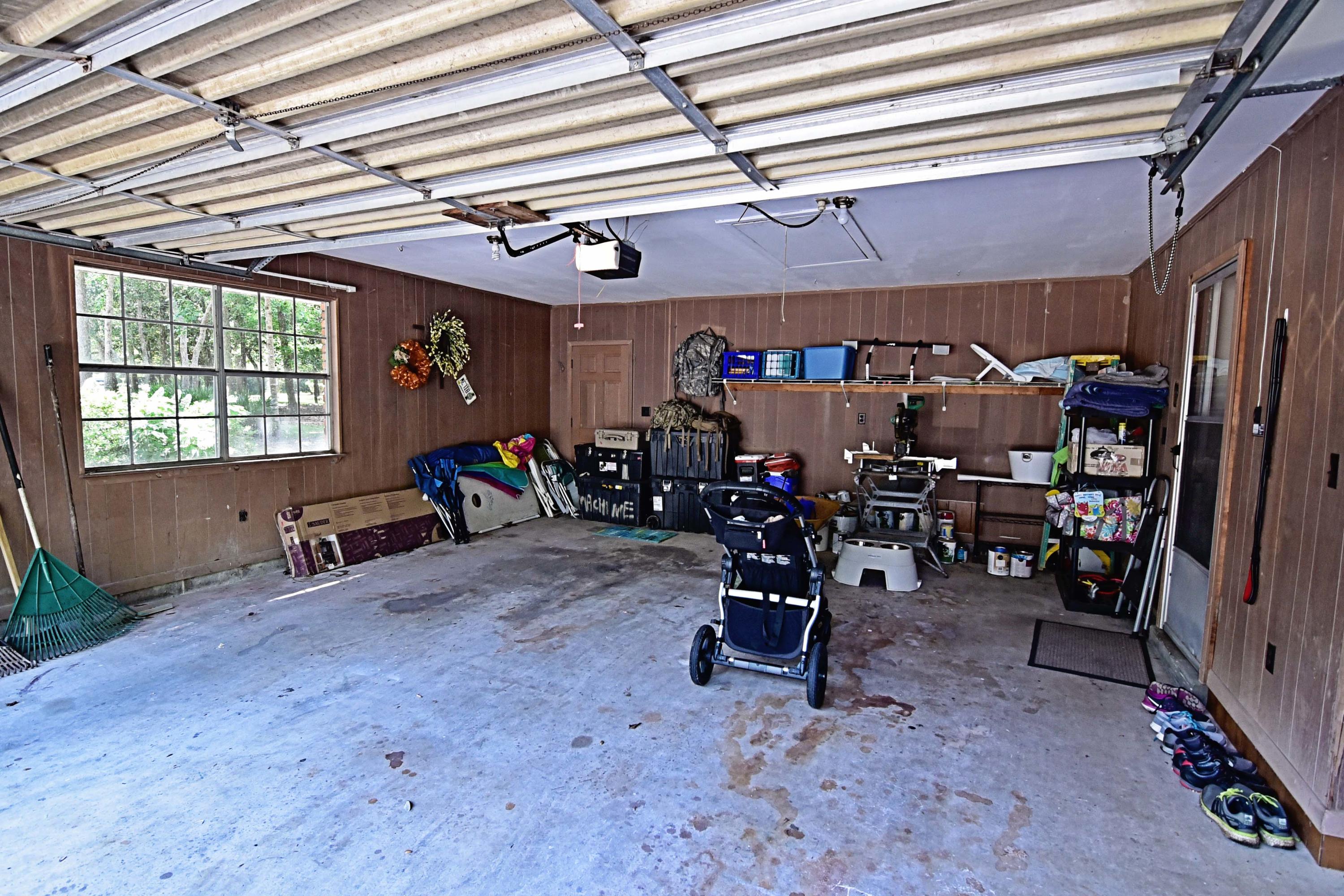 ROCKY BAYOU COUNTRY CLUB ESTATES 1 - Residential