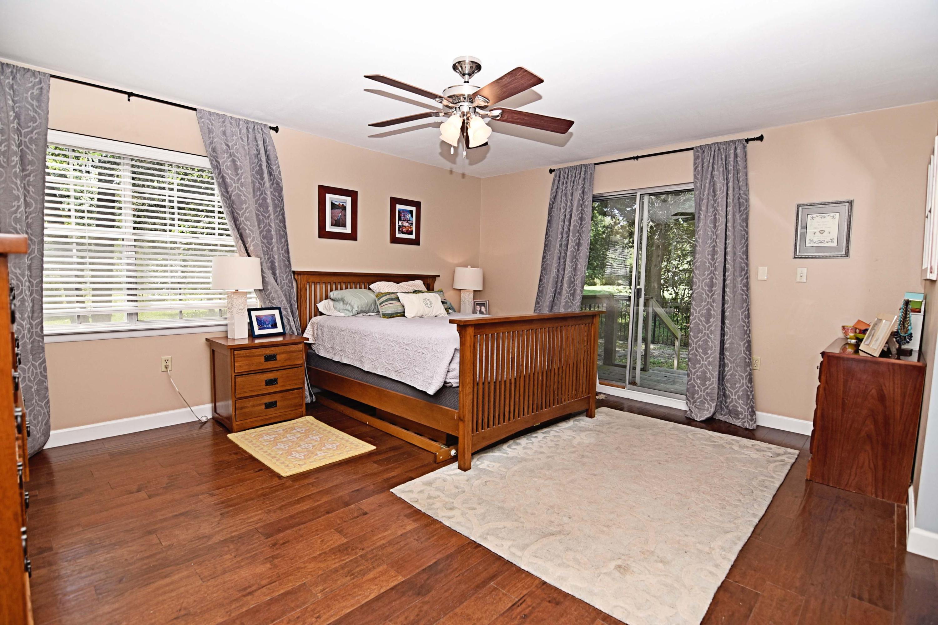 ROCKY BAYOU COUNTRY CLUB ESTATES 1 - Residential