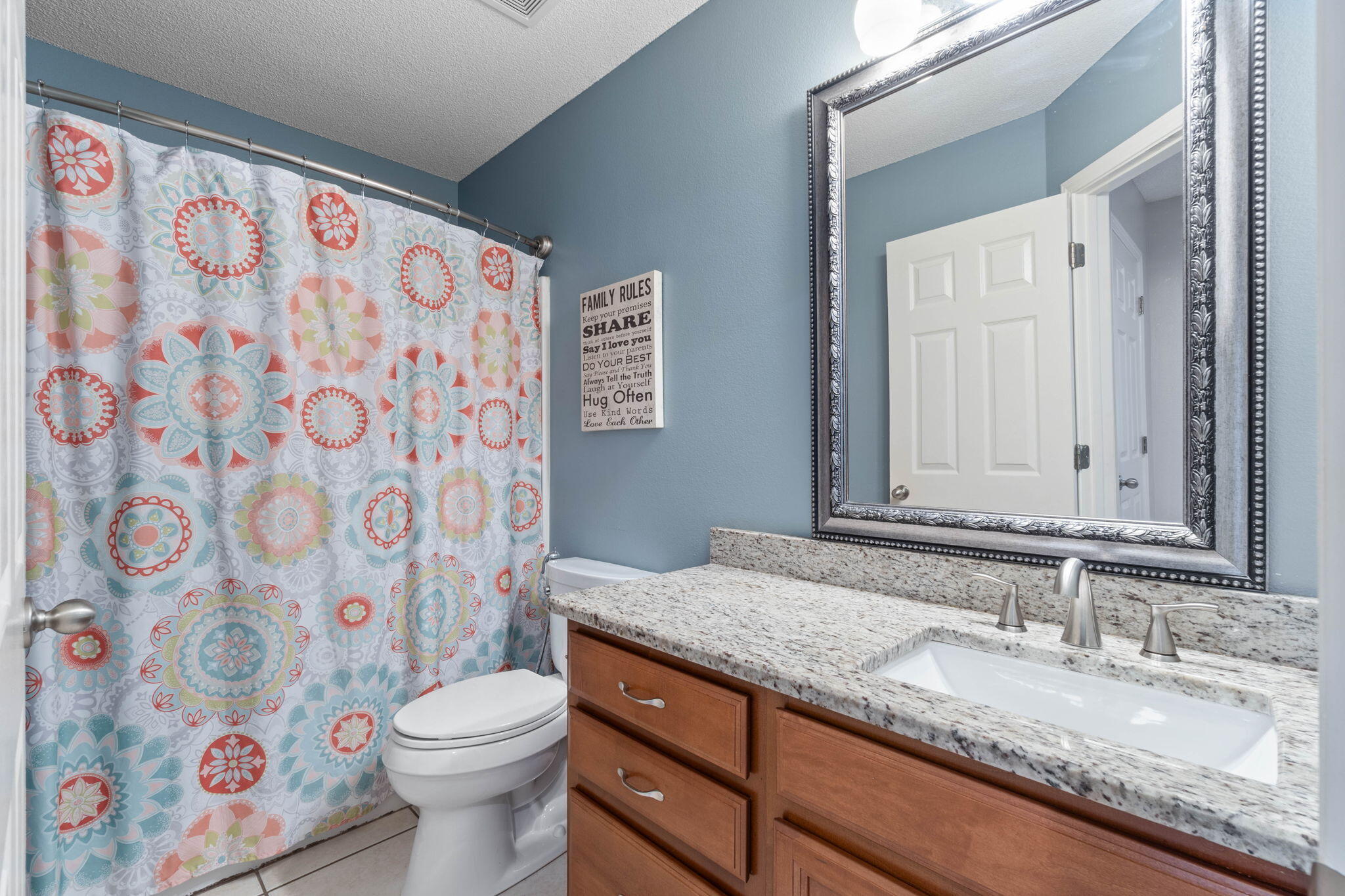 BISCAYNE POINTE - Residential