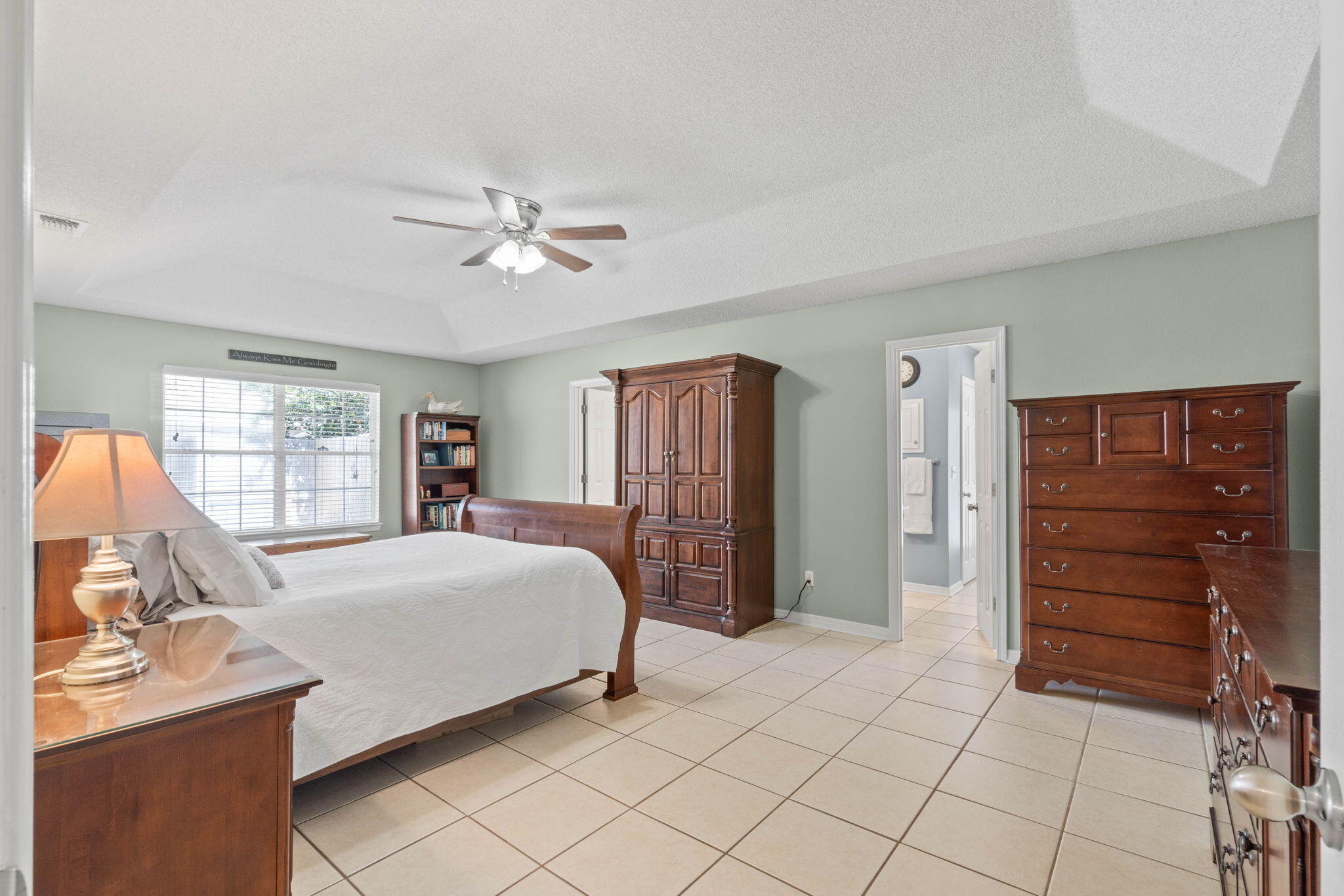 BISCAYNE POINTE - Residential