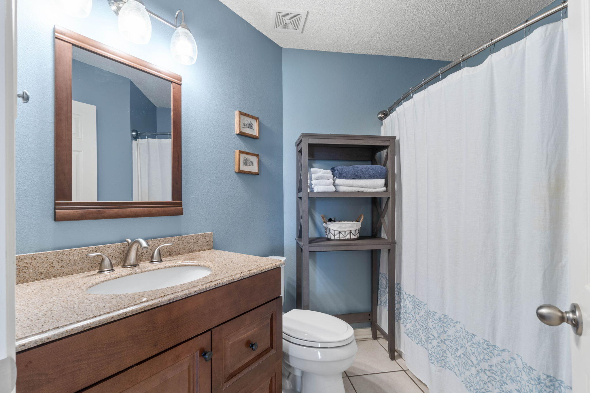 BISCAYNE POINTE - Residential