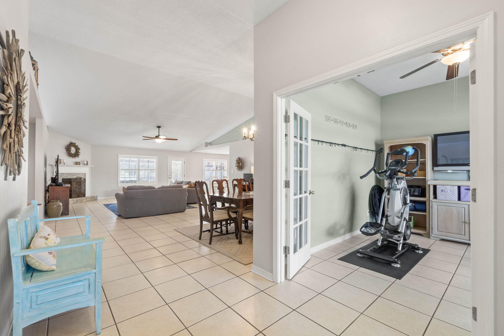 BISCAYNE POINTE - Residential