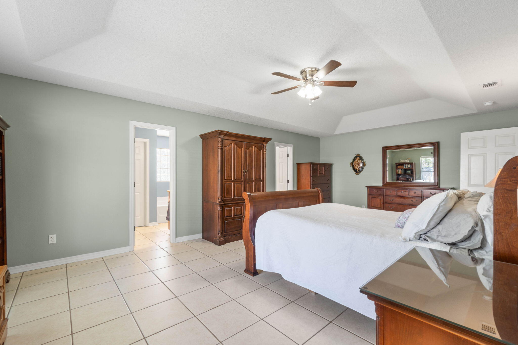 BISCAYNE POINTE - Residential