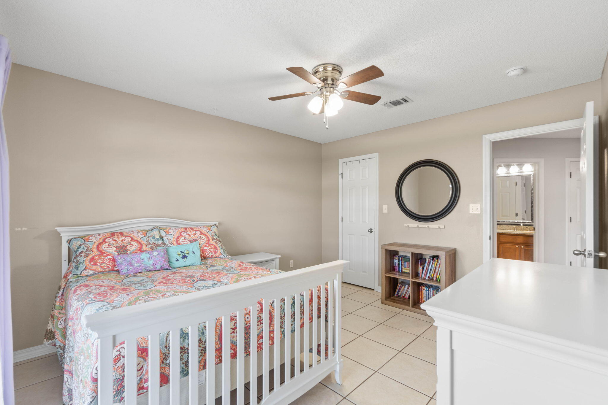 BISCAYNE POINTE - Residential