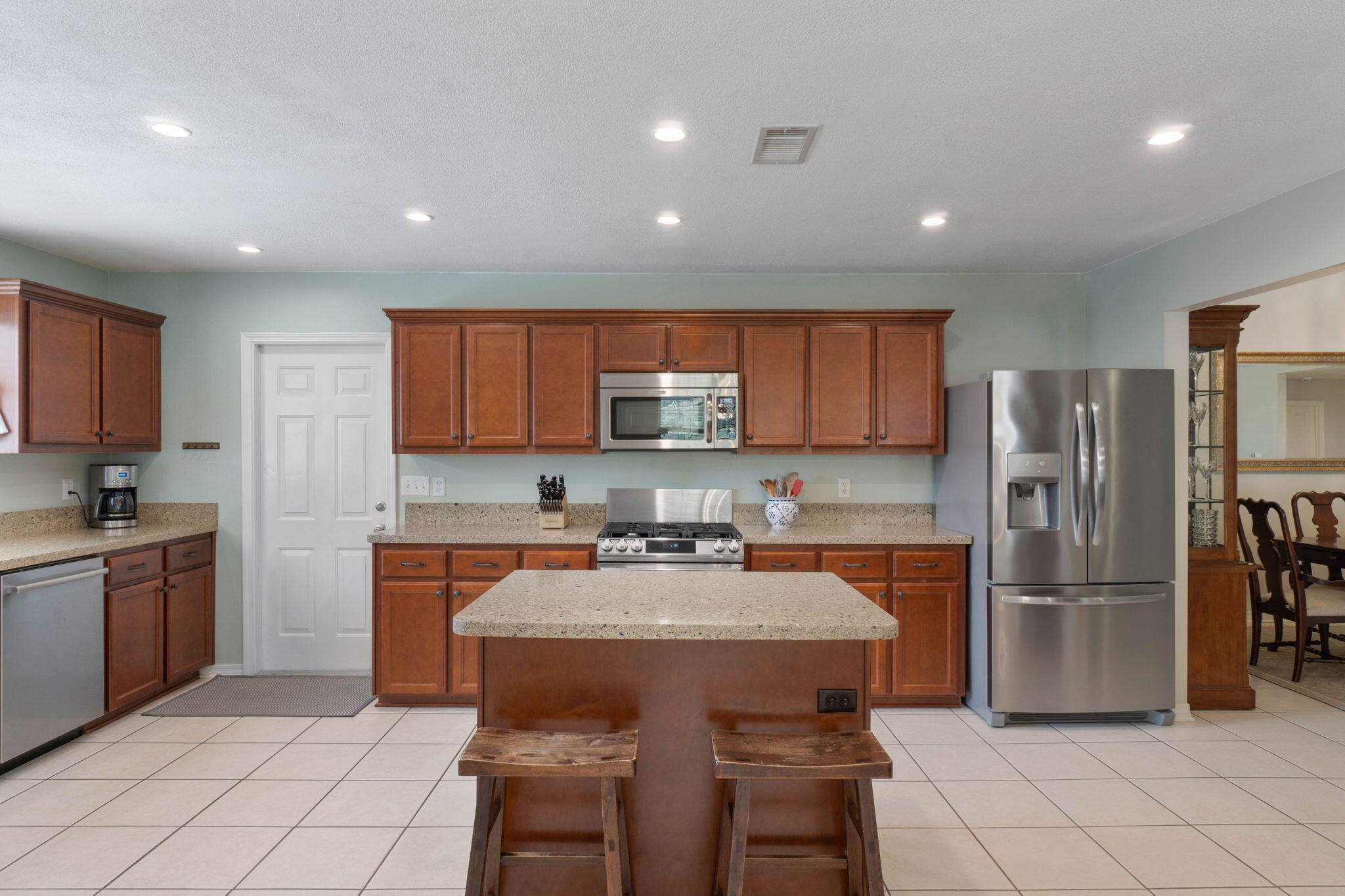 BISCAYNE POINTE - Residential