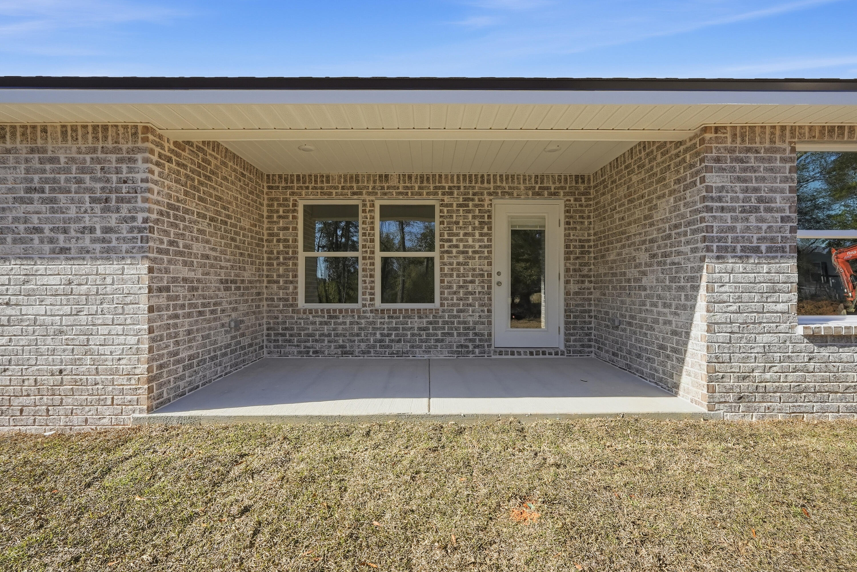 SOUTHERN DAY CHATEAU - Residential