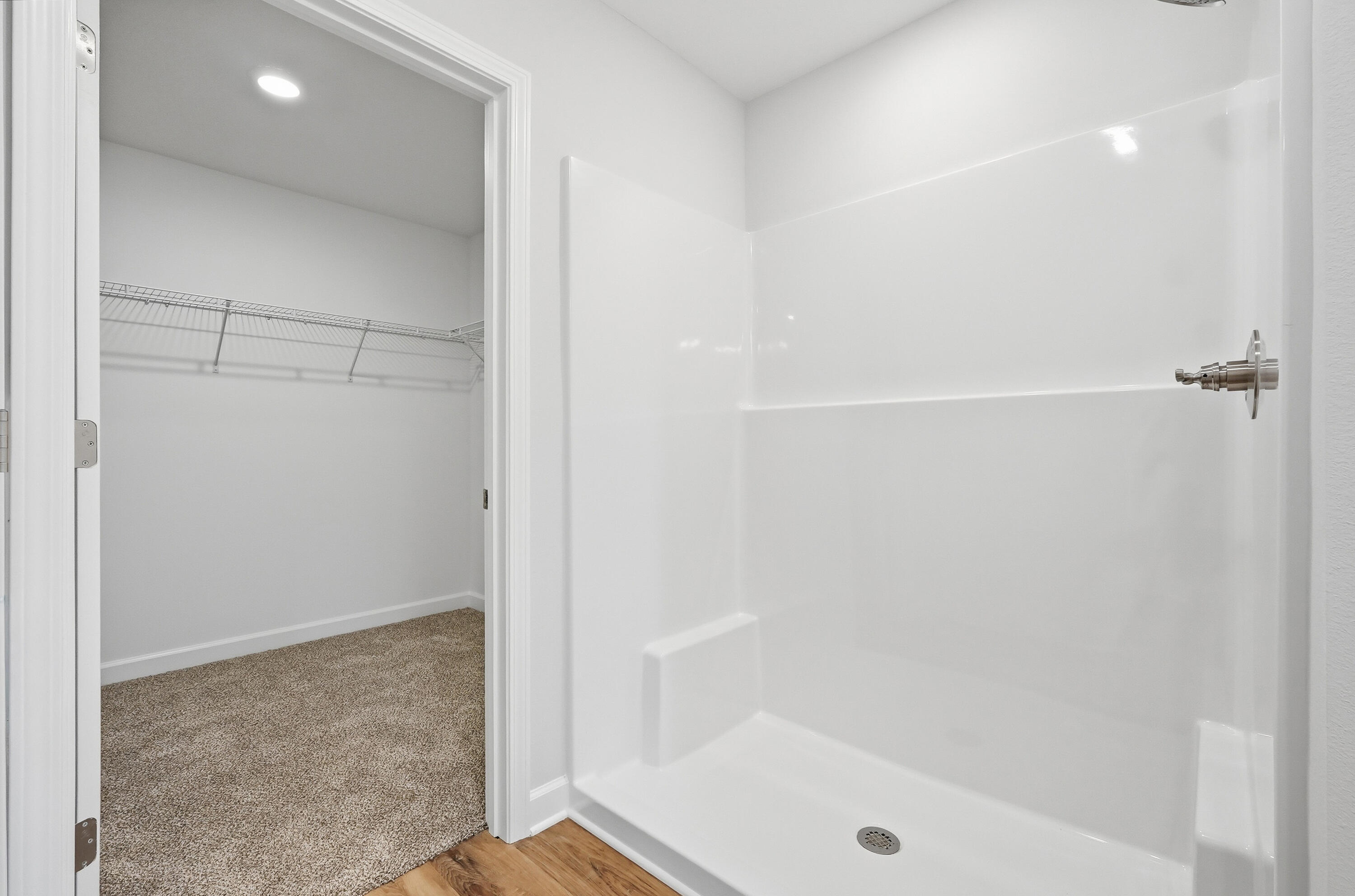 SOUTHERN DAY CHATEAU - Residential